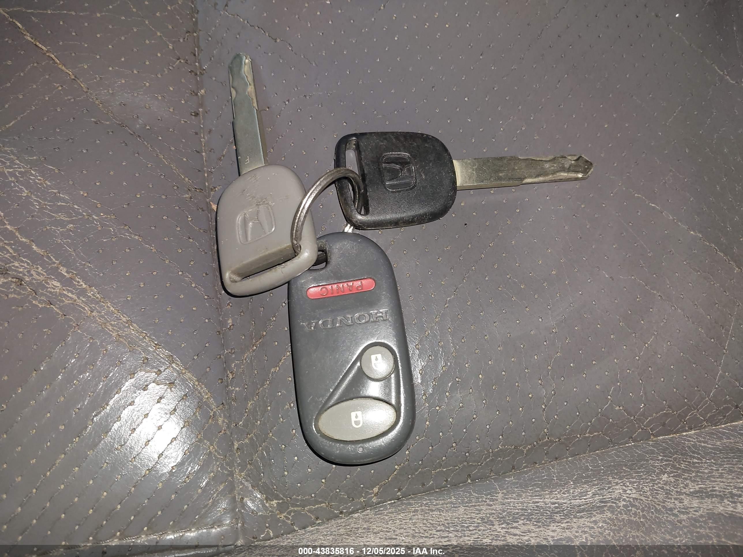 HONDA PILOT image 11