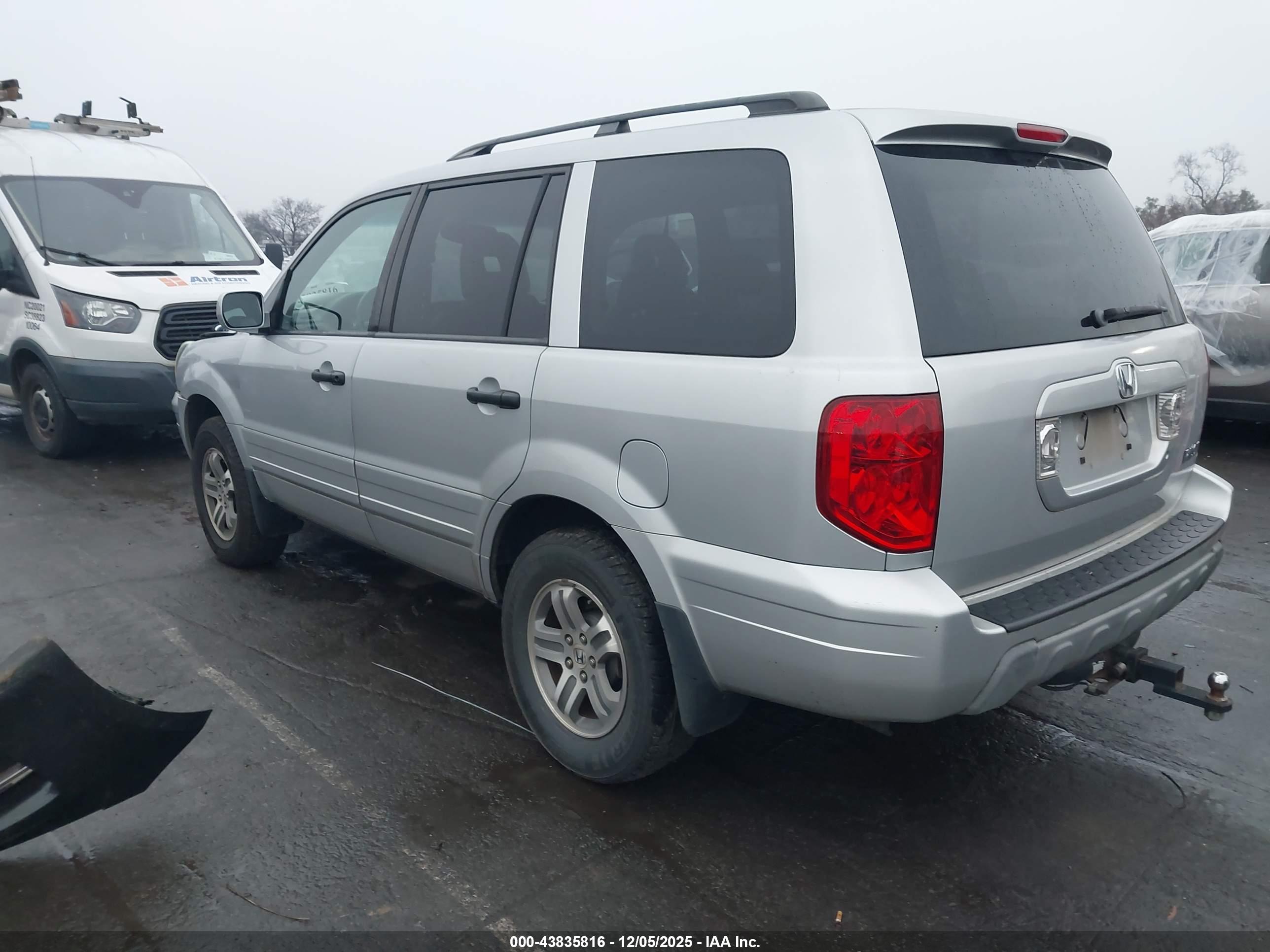 HONDA PILOT image 3