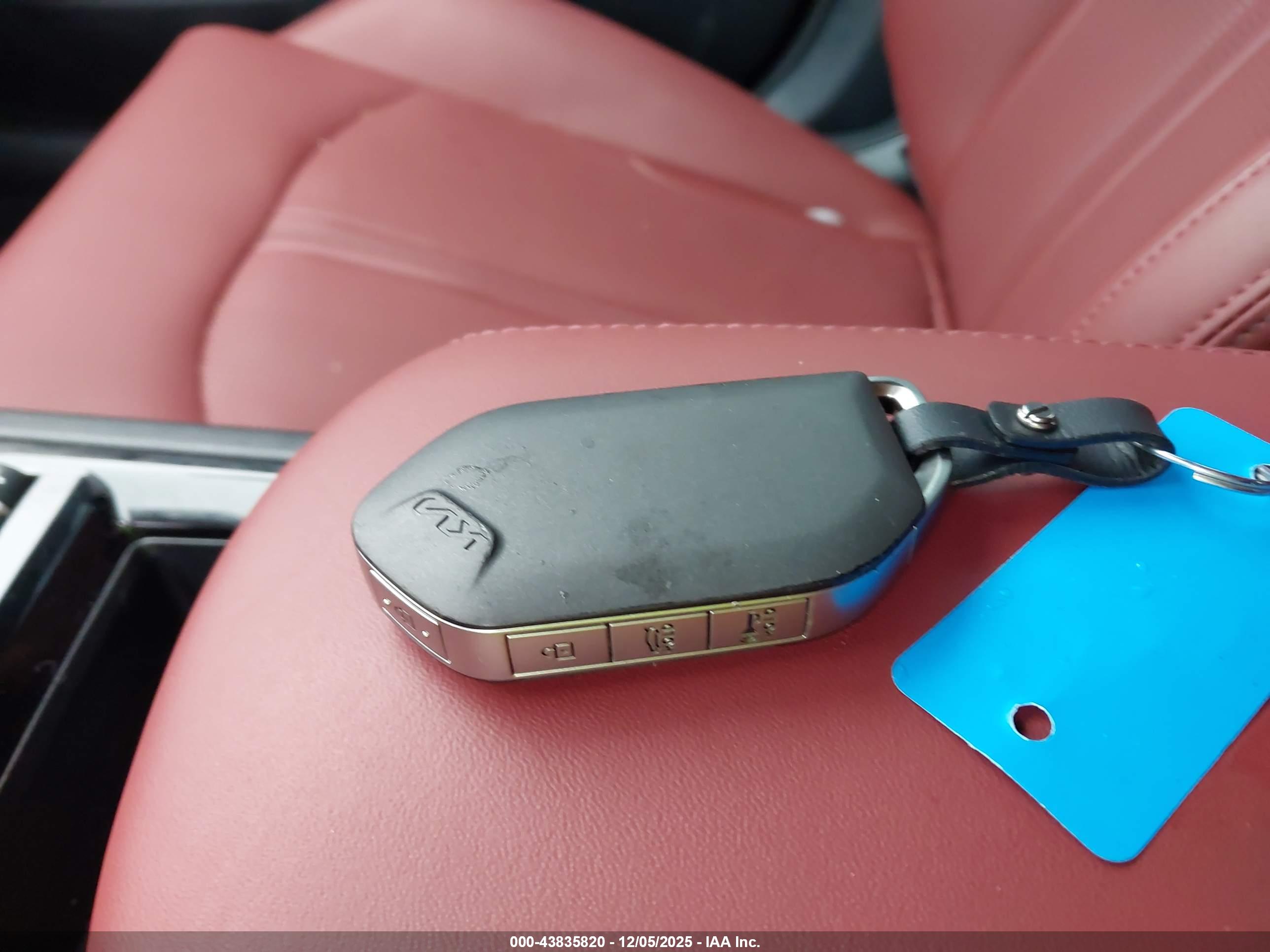 KIA K5 image 11