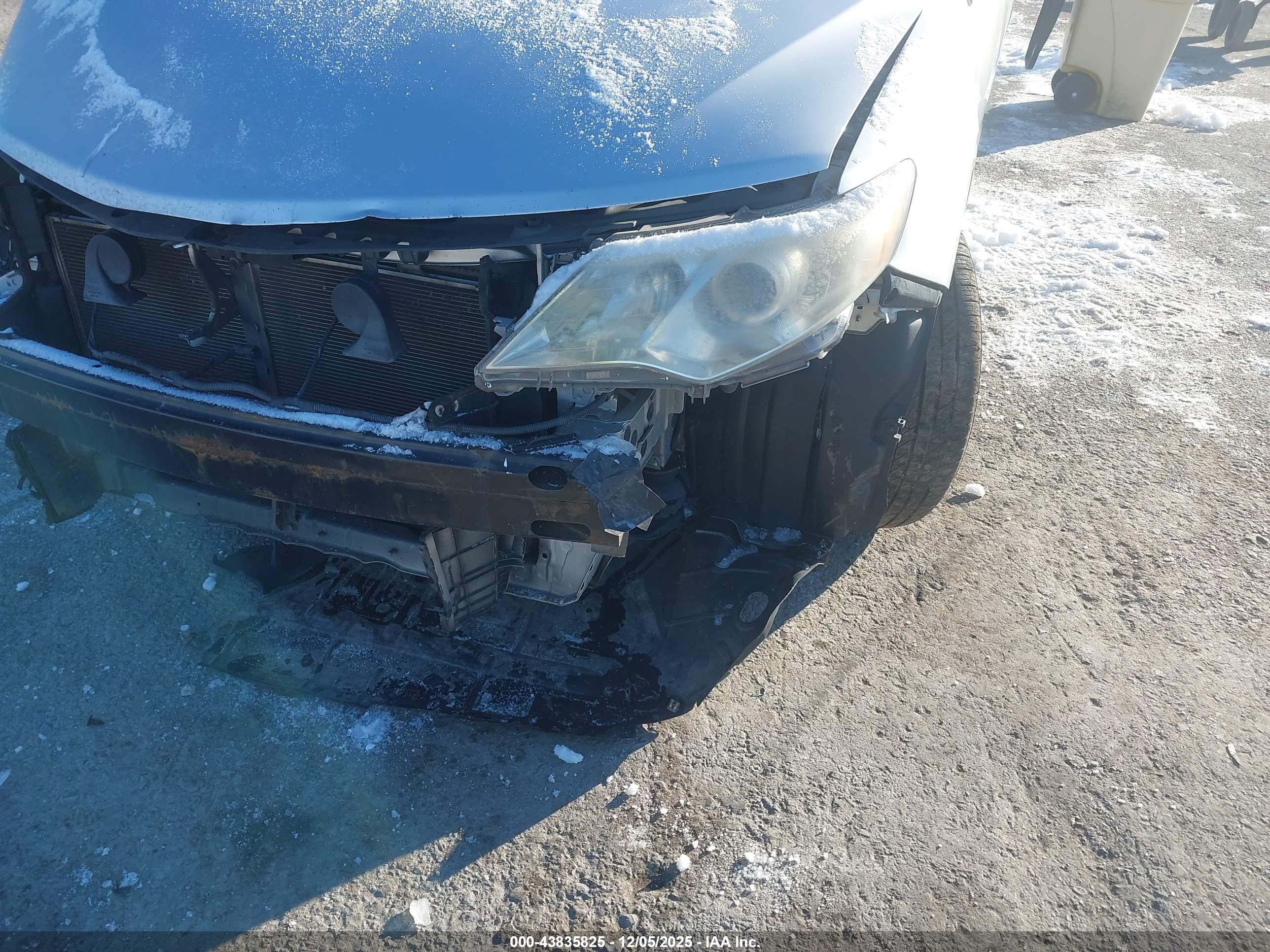 TOYOTA CAMRY image 6