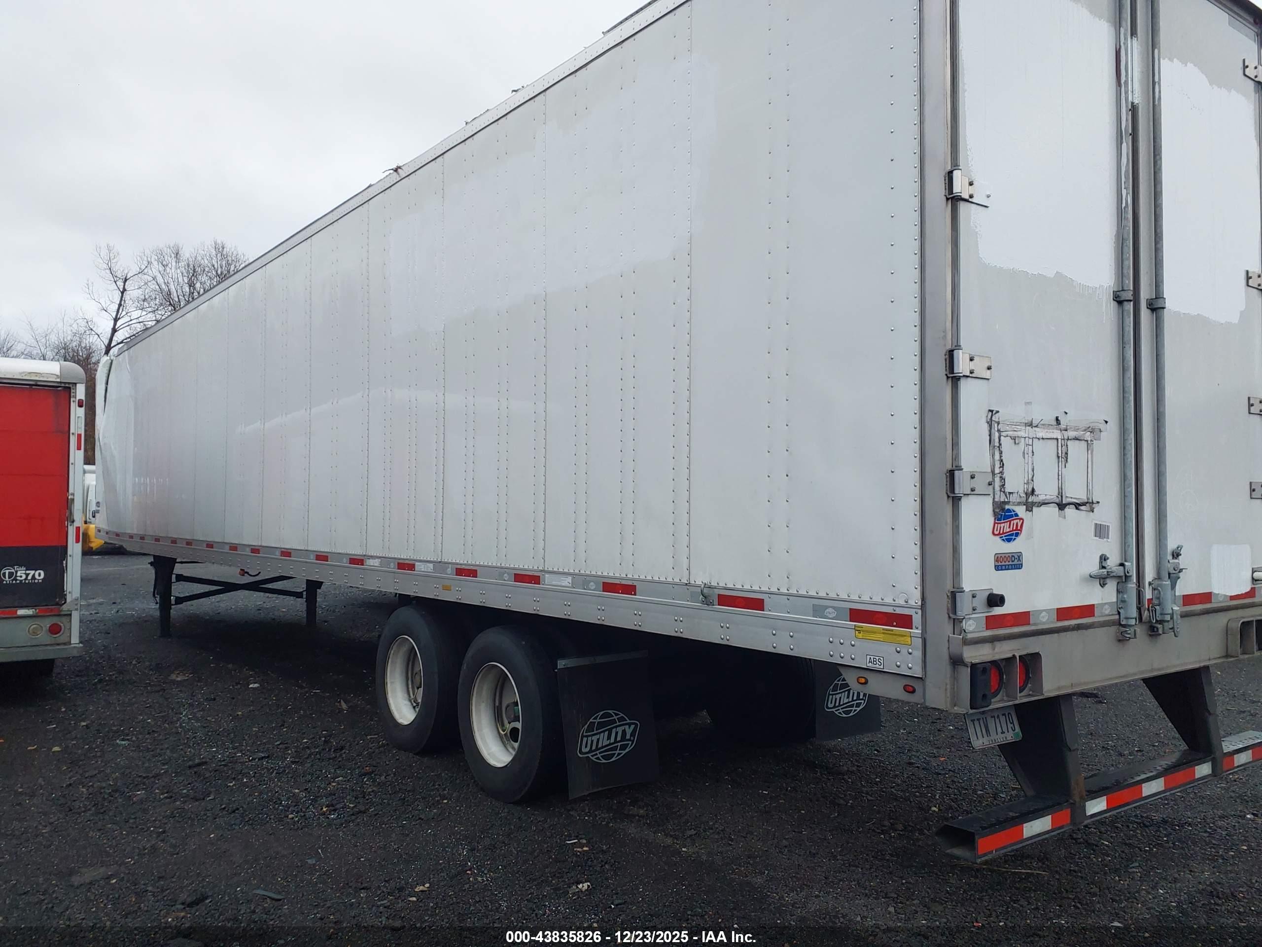 UTILITY TRAILER image 3