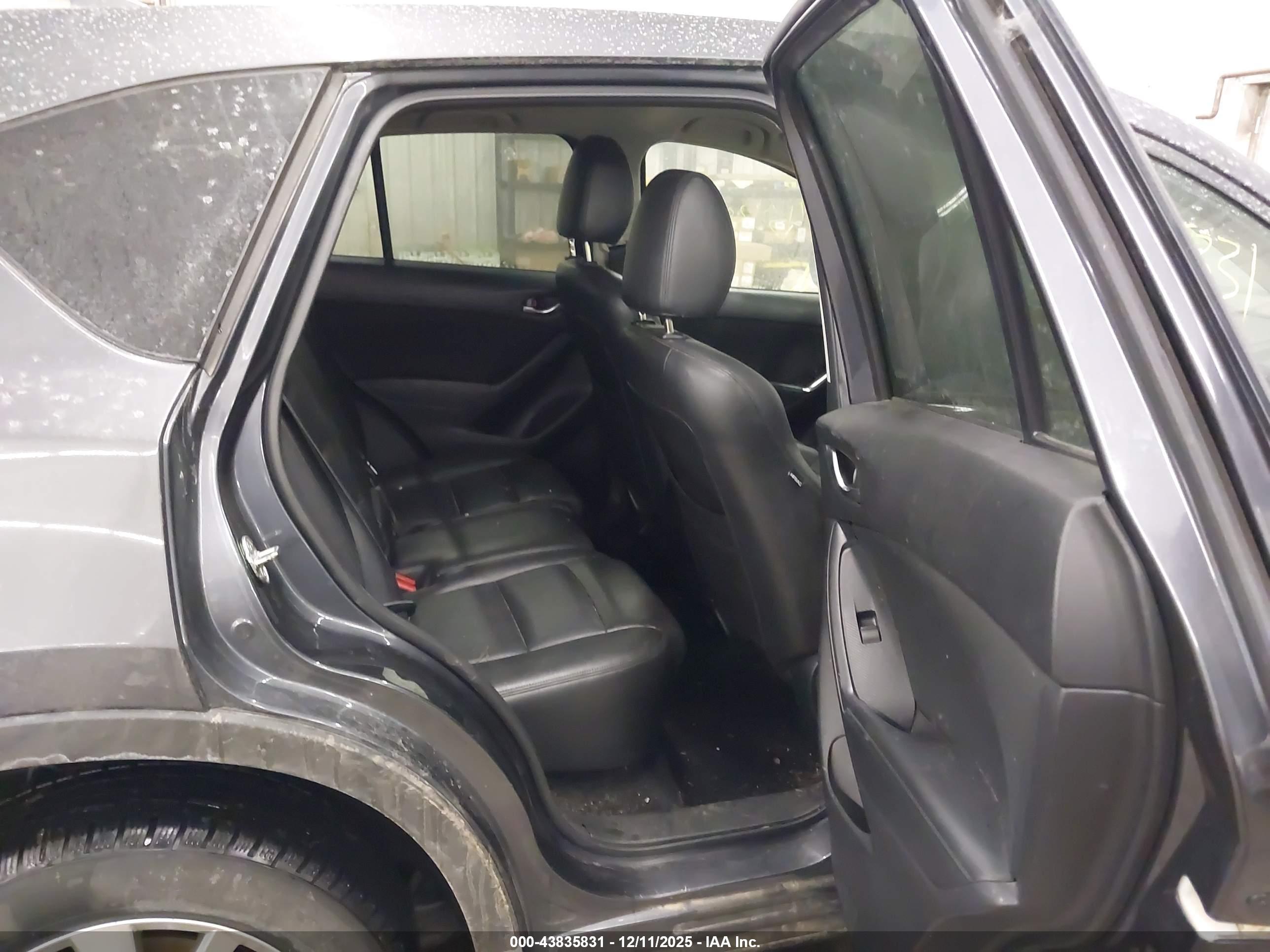 MAZDA CX-5 image 8