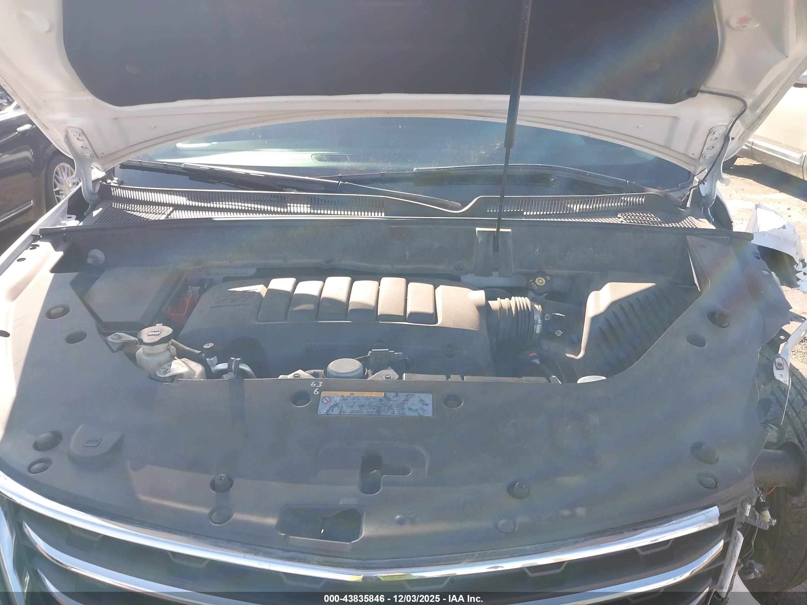 CHEVROLET TRAVERSE image 10