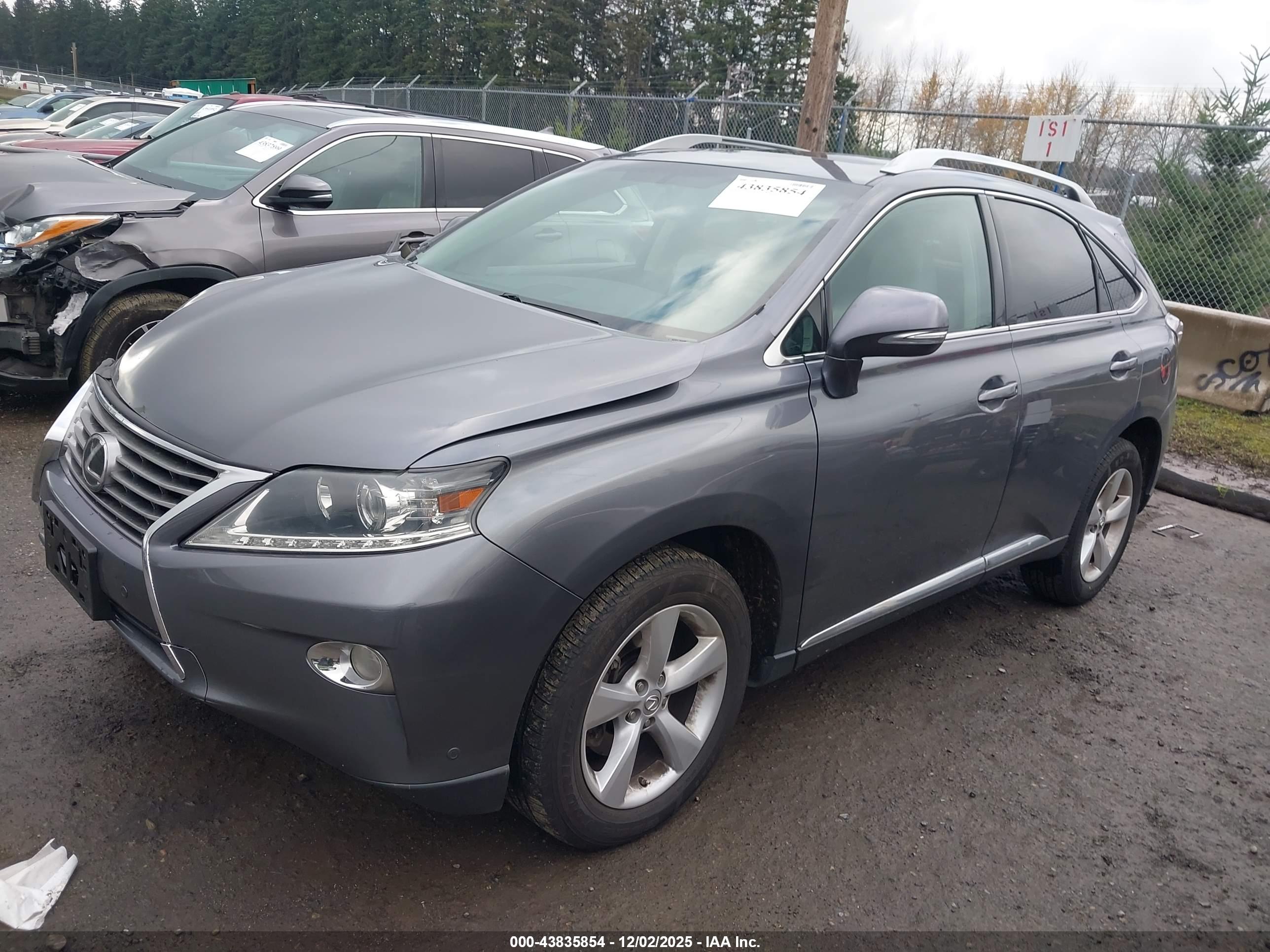 LEXUS RX image 2