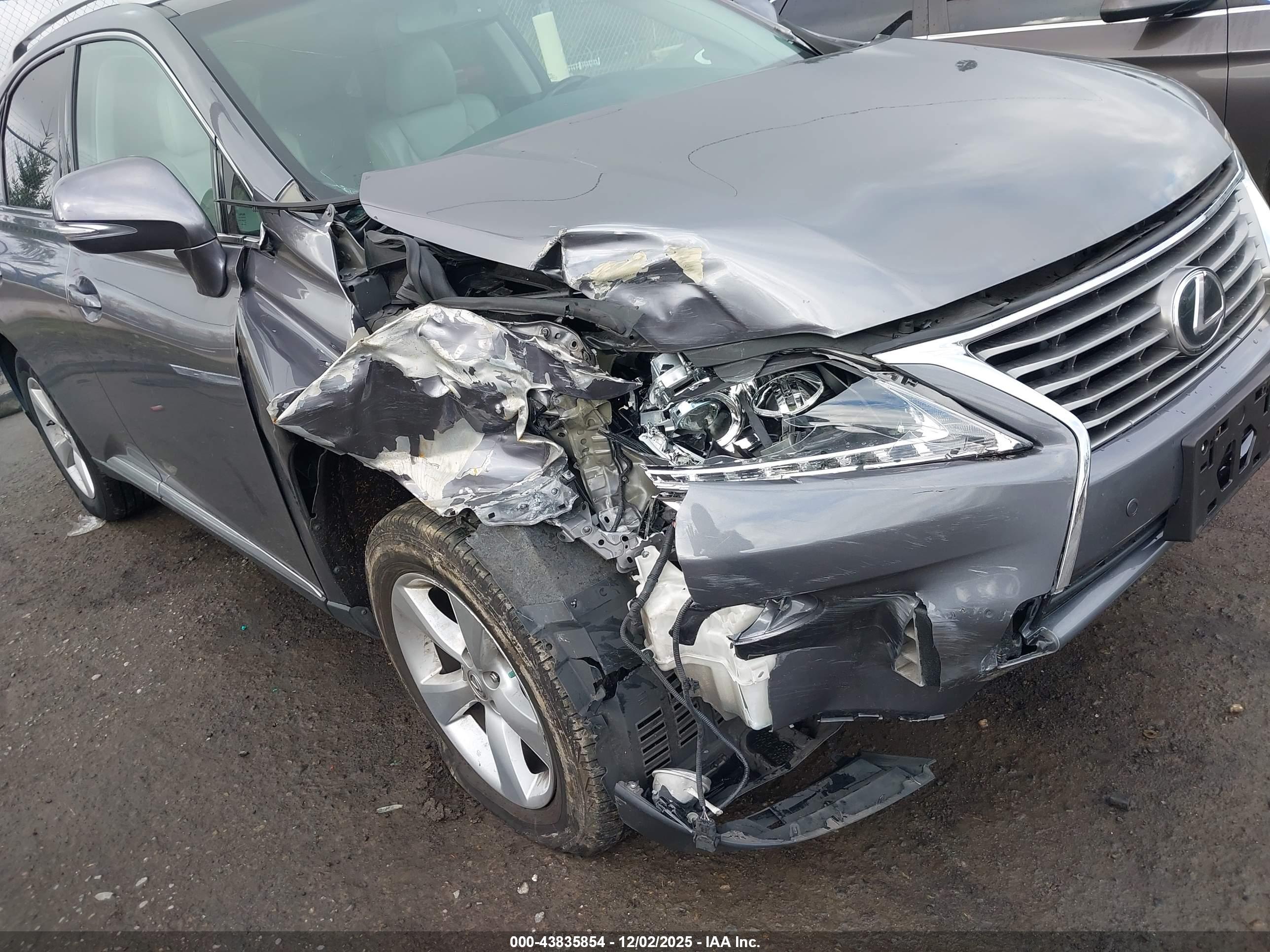 LEXUS RX image 6
