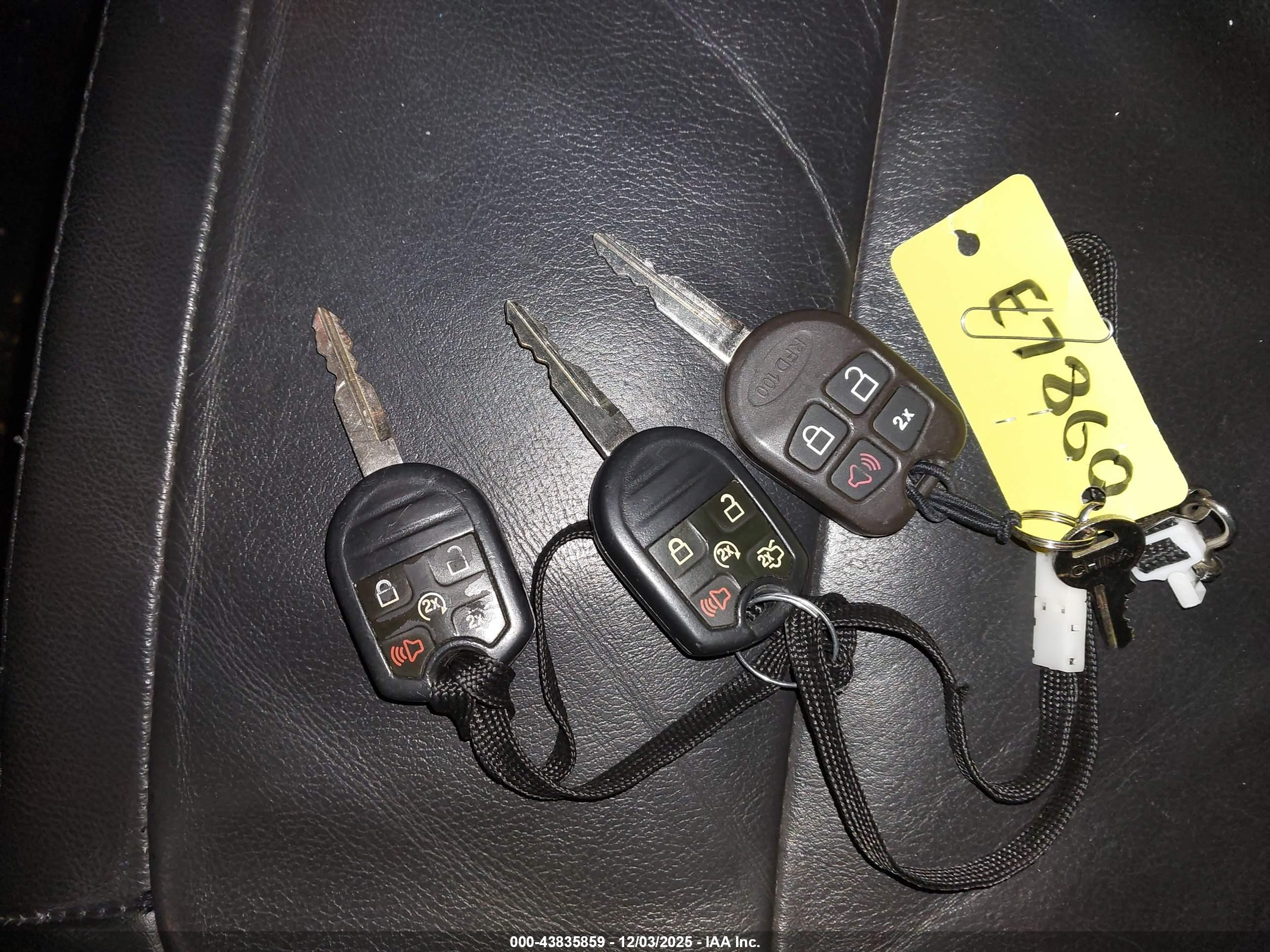 FORD FLEX image 11