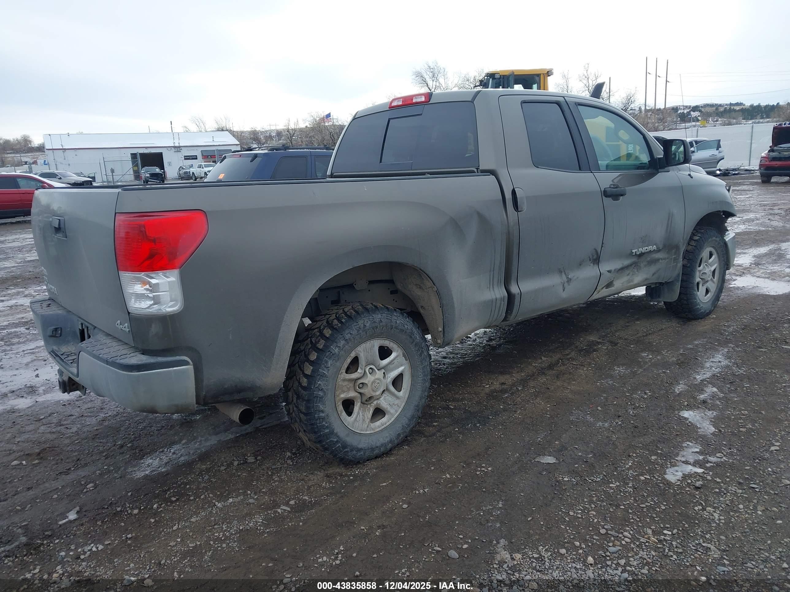 TOYOTA TUNDRA image 4