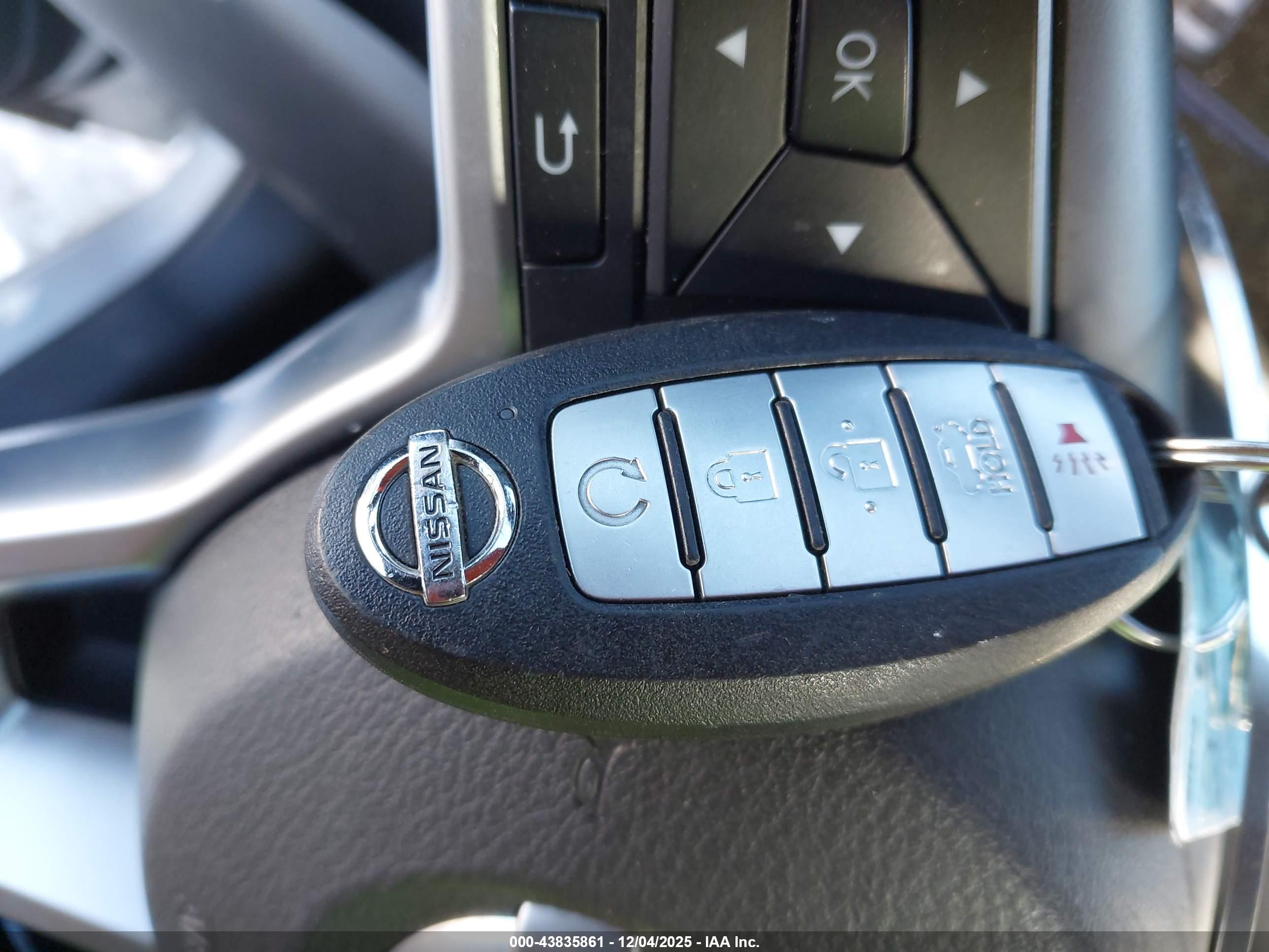 NISSAN ALTIMA image 11