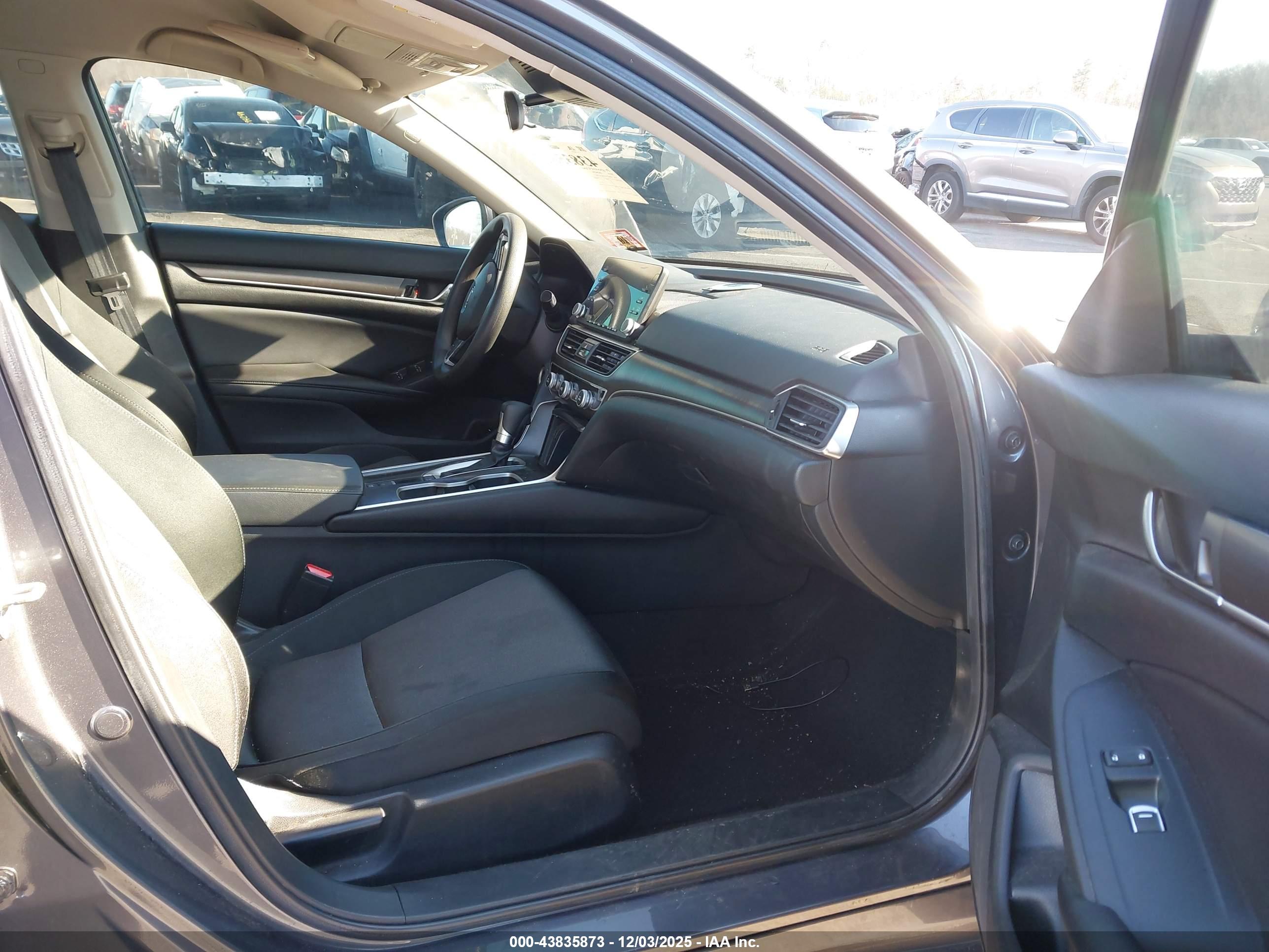 HONDA ACCORD image 5