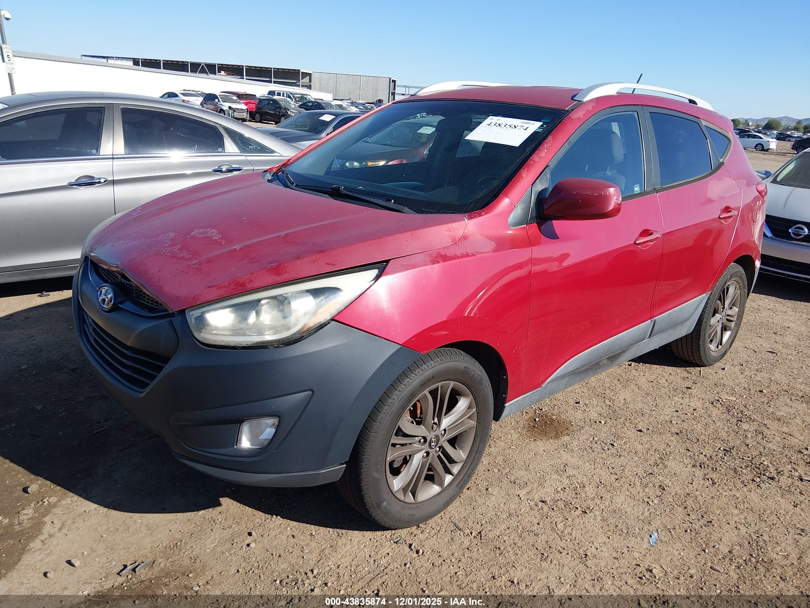 HYUNDAI TUCSON image 2