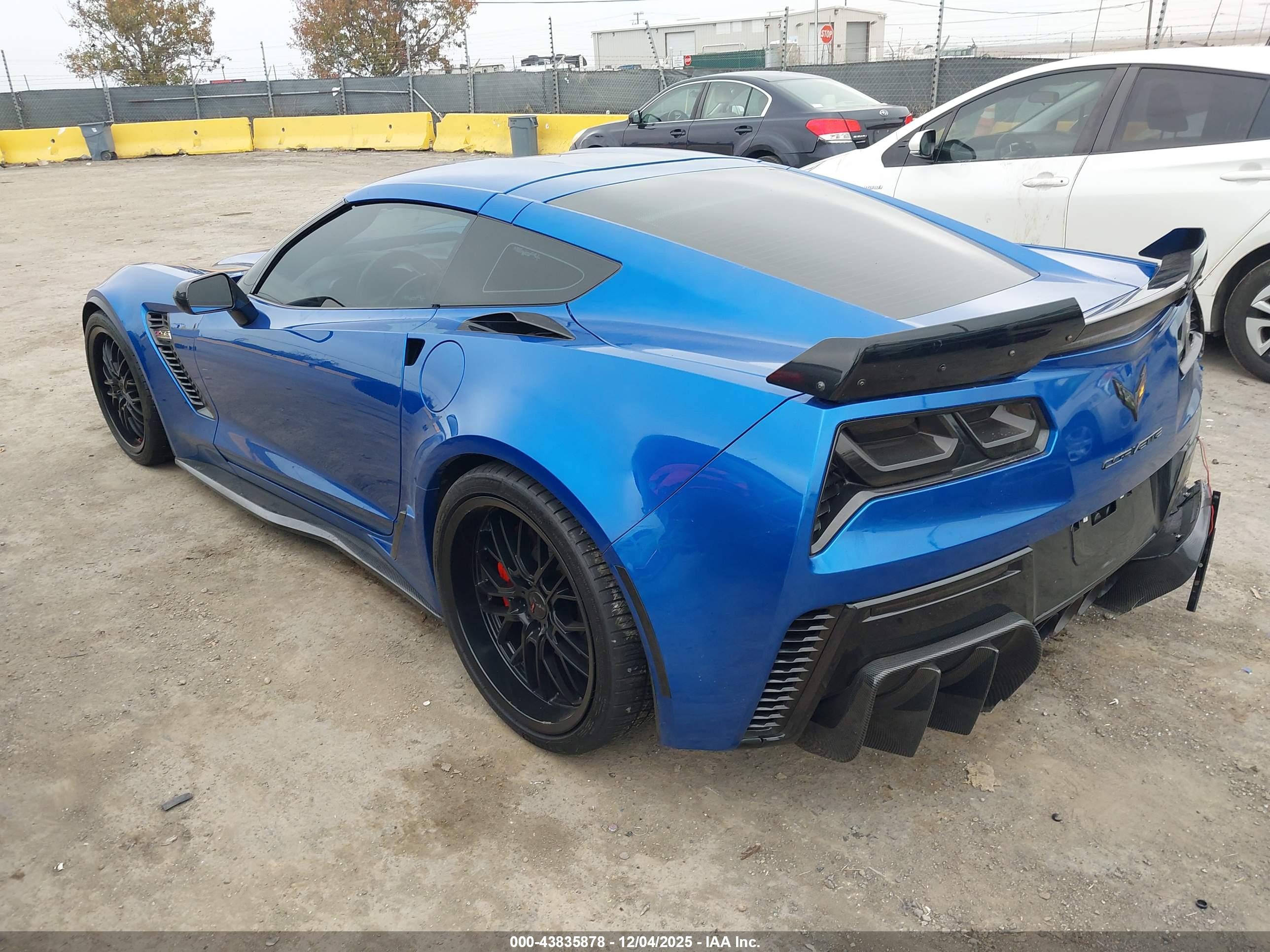 CHEVROLET CORVETTE image 3
