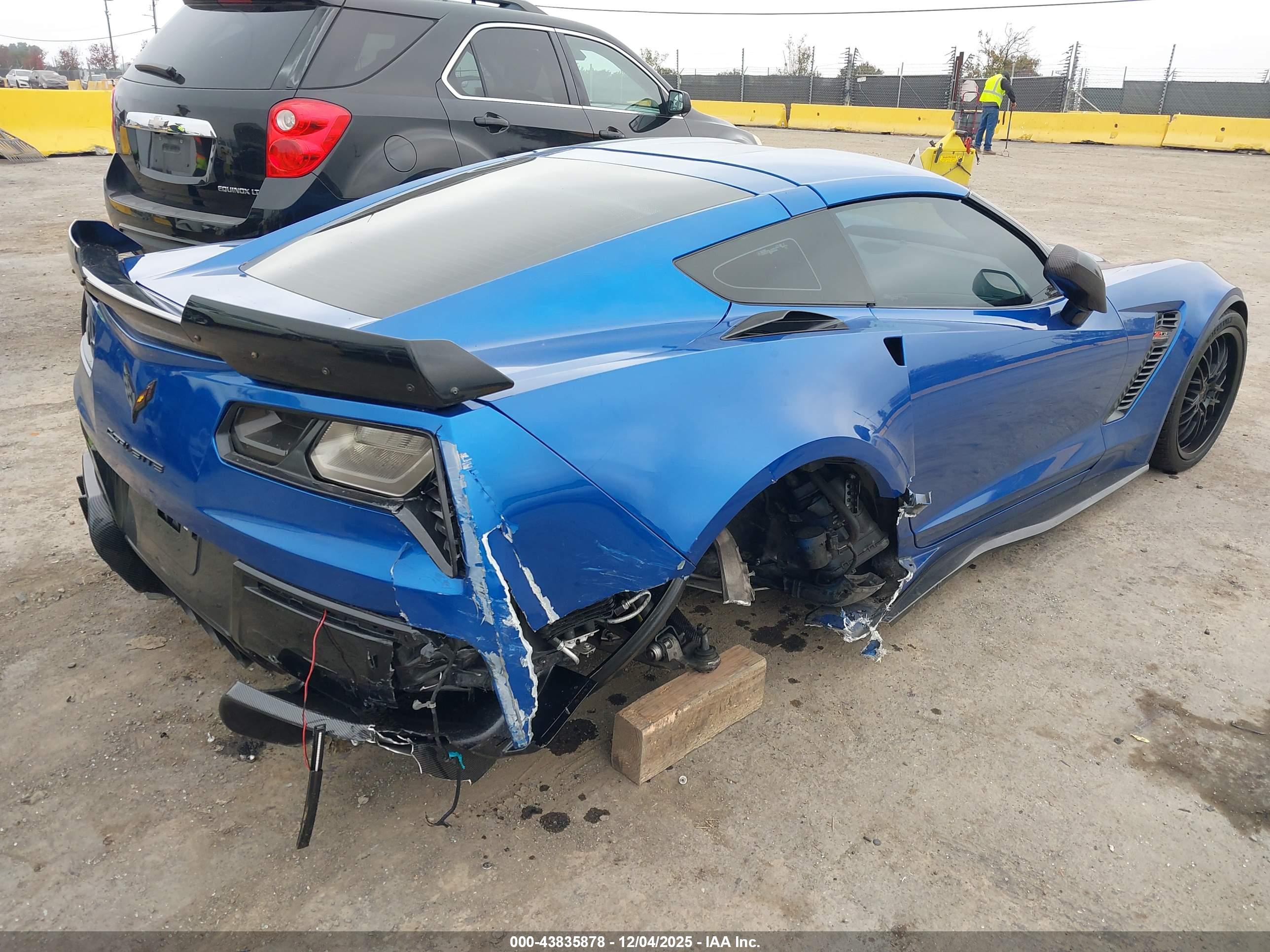 CHEVROLET CORVETTE image 6