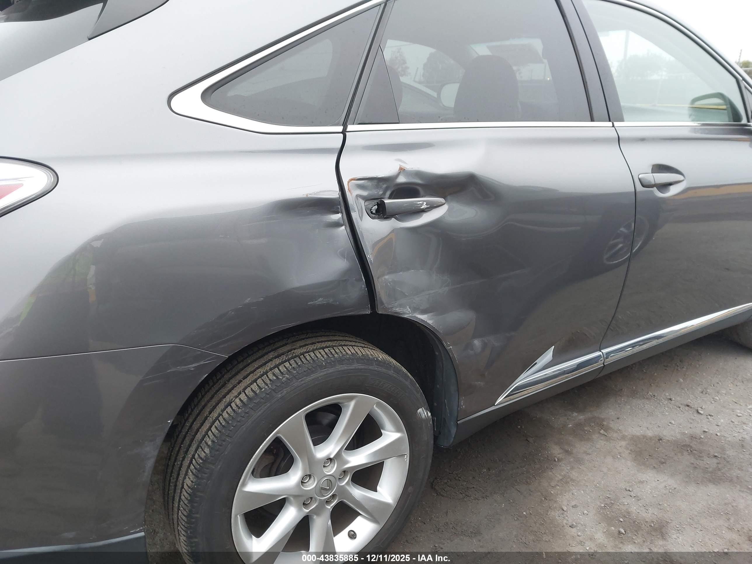 LEXUS RX image 6