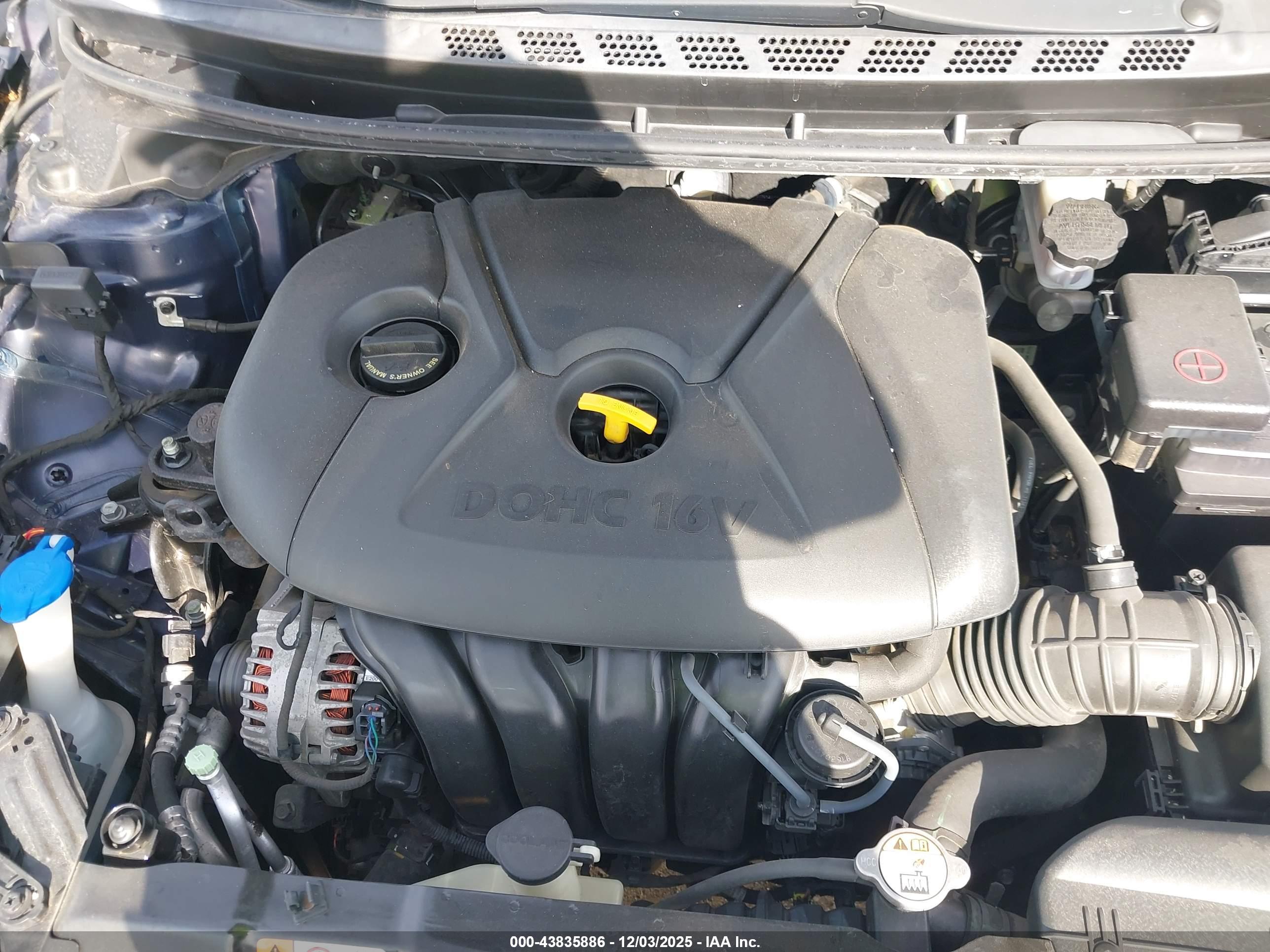 HYUNDAI ELANTRA image 10