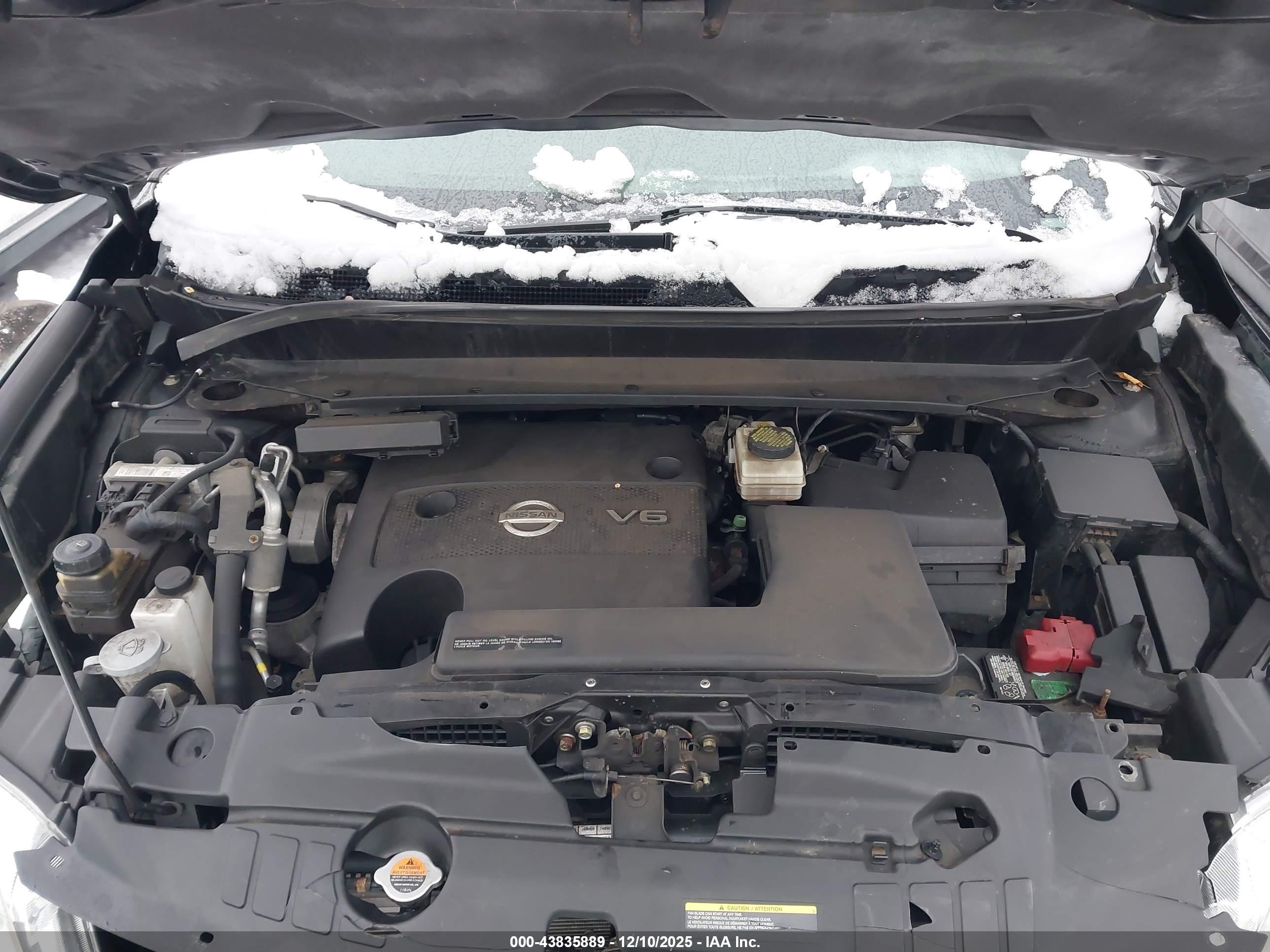NISSAN PATHFINDER image 10