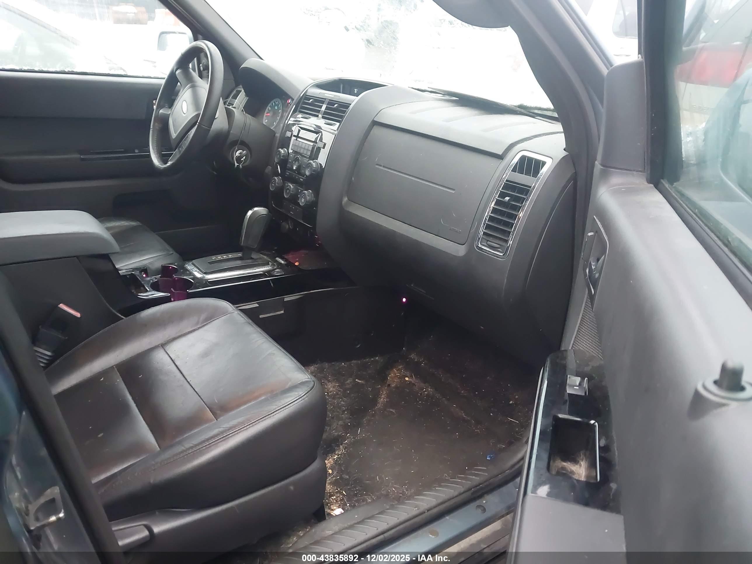 FORD ESCAPE image 5