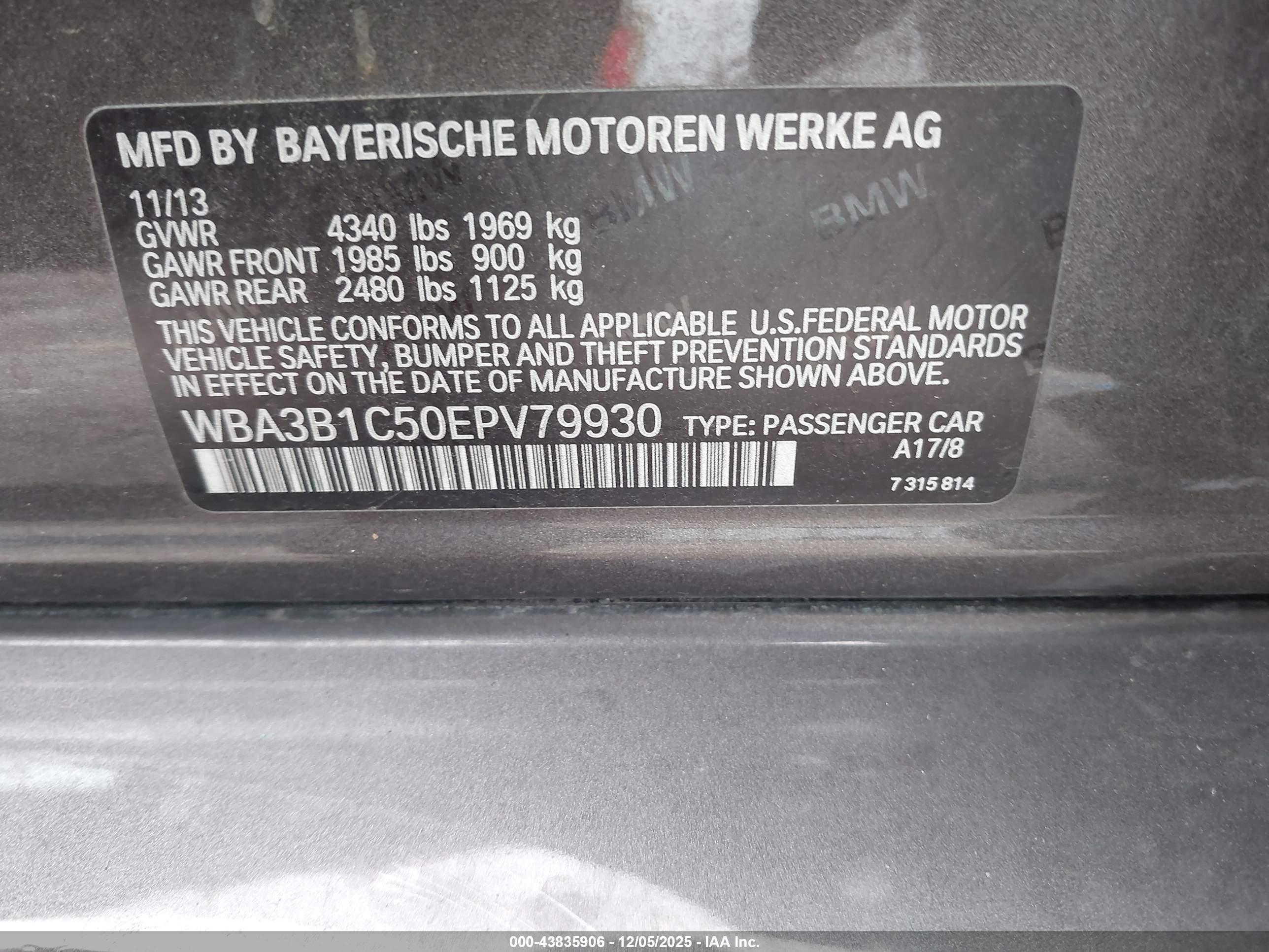 BMW 320I image 9