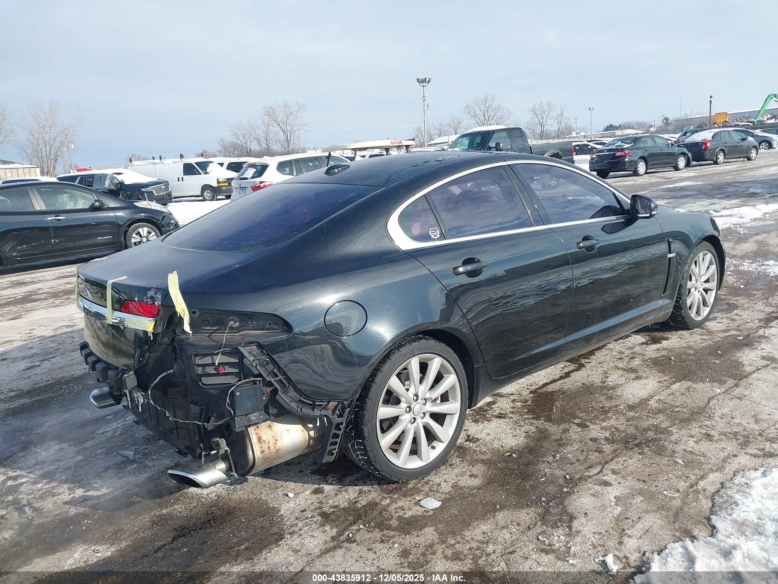 JAGUAR XF image 4