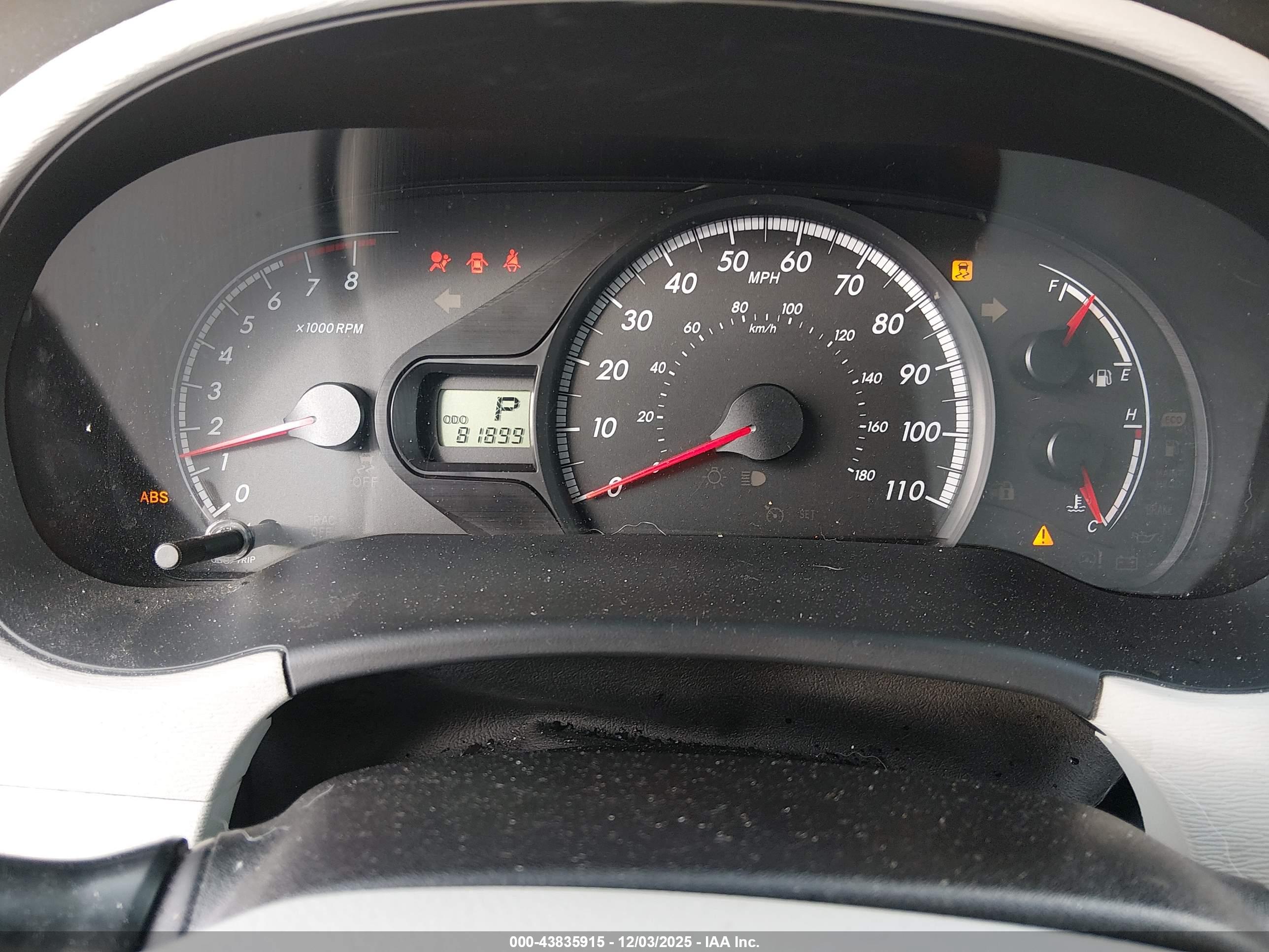 TOYOTA SIENNA image 7