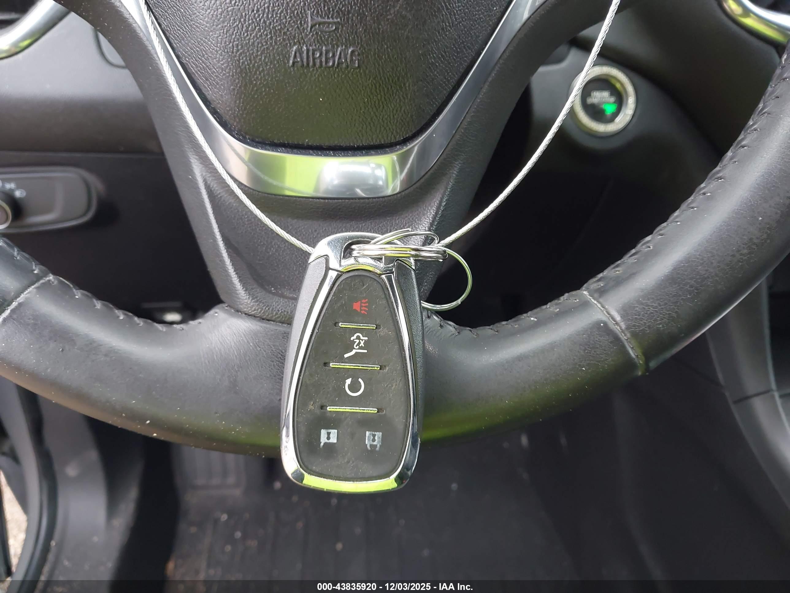 CHEVROLET EQUINOX image 11