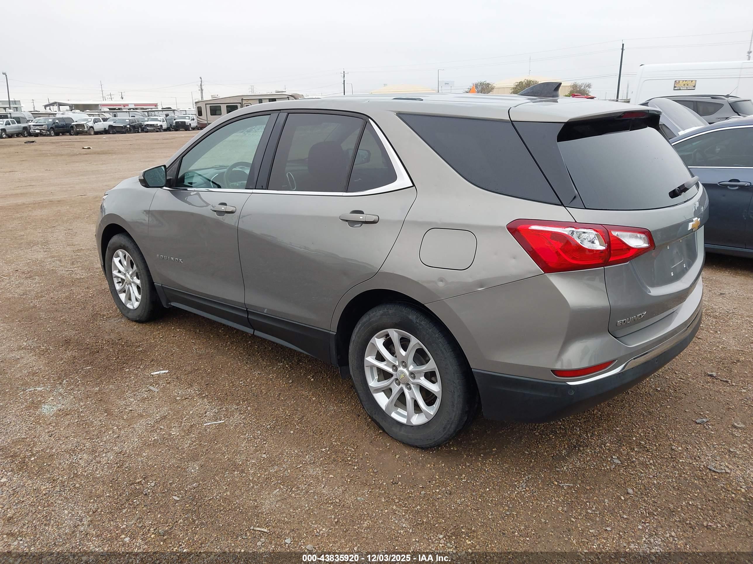 CHEVROLET EQUINOX image 3