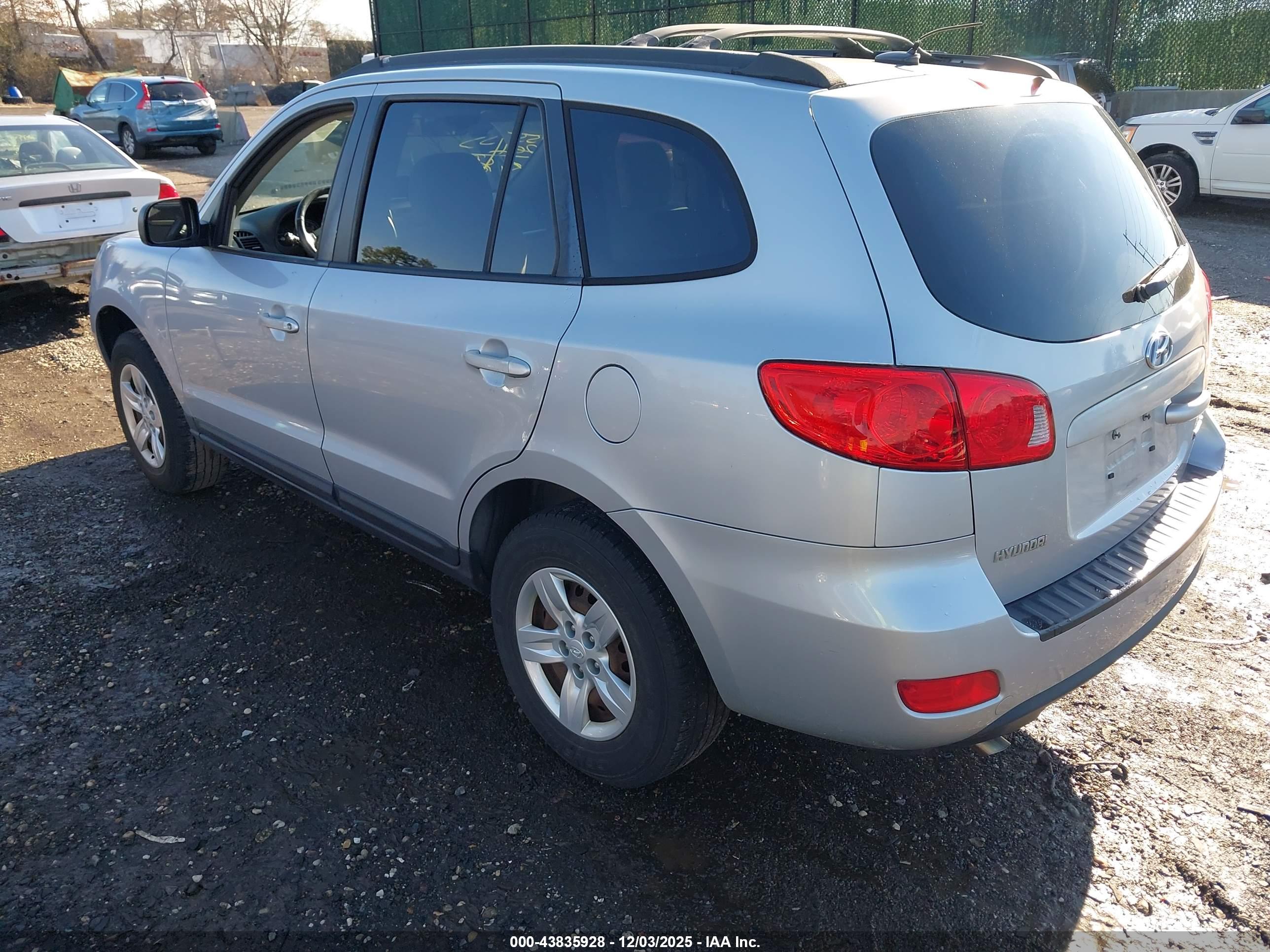 HYUNDAI SANTA image 3