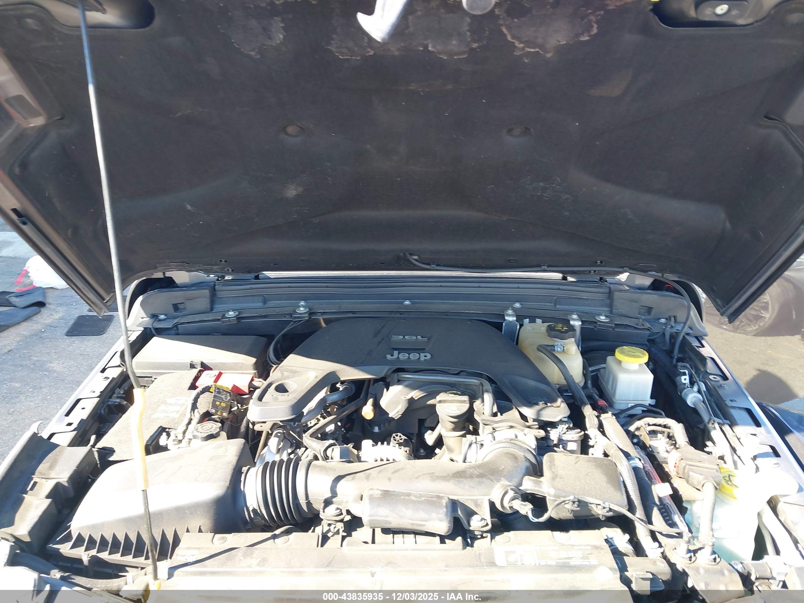 JEEP GLADIATOR image 10