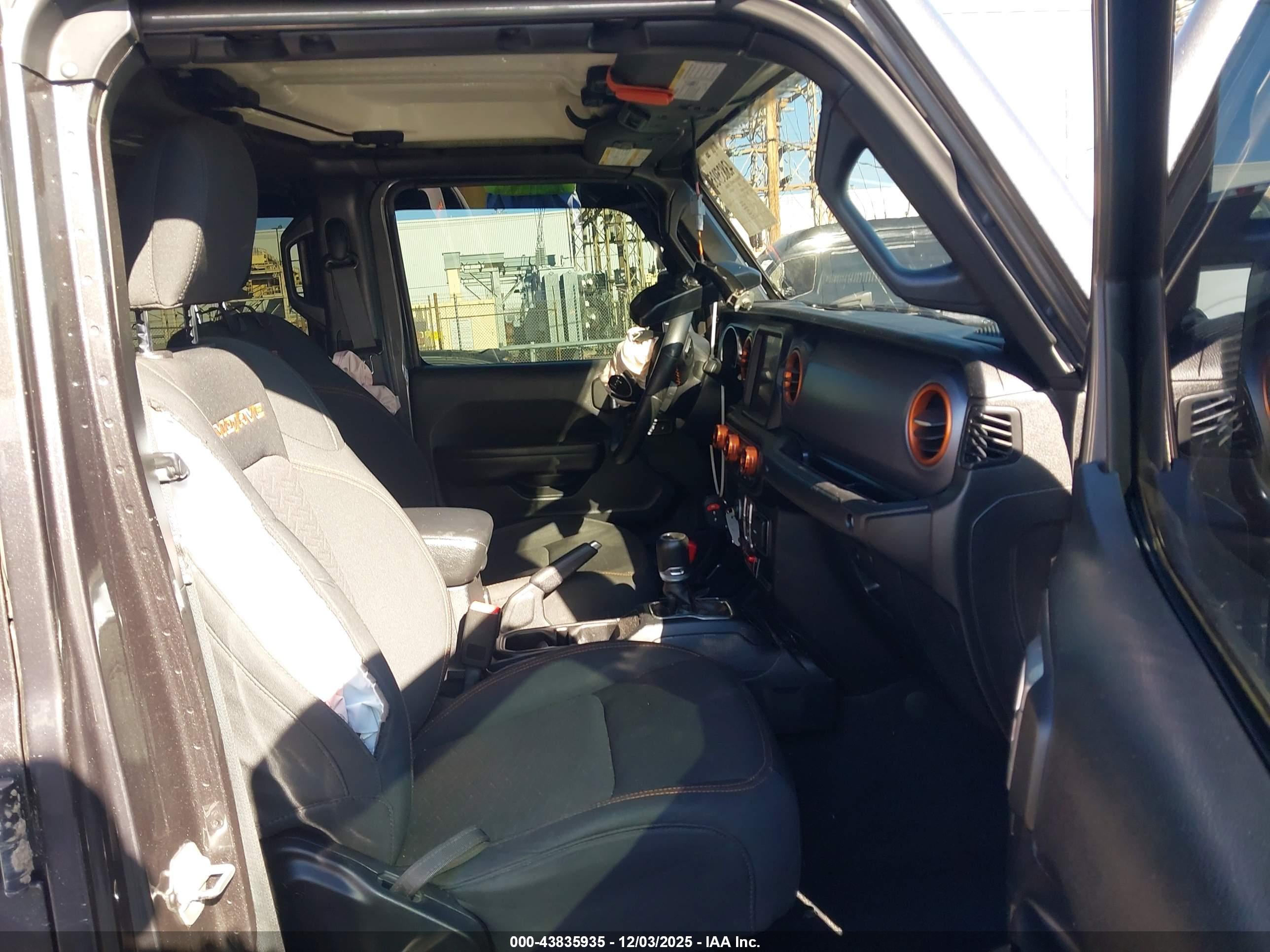 JEEP GLADIATOR image 5