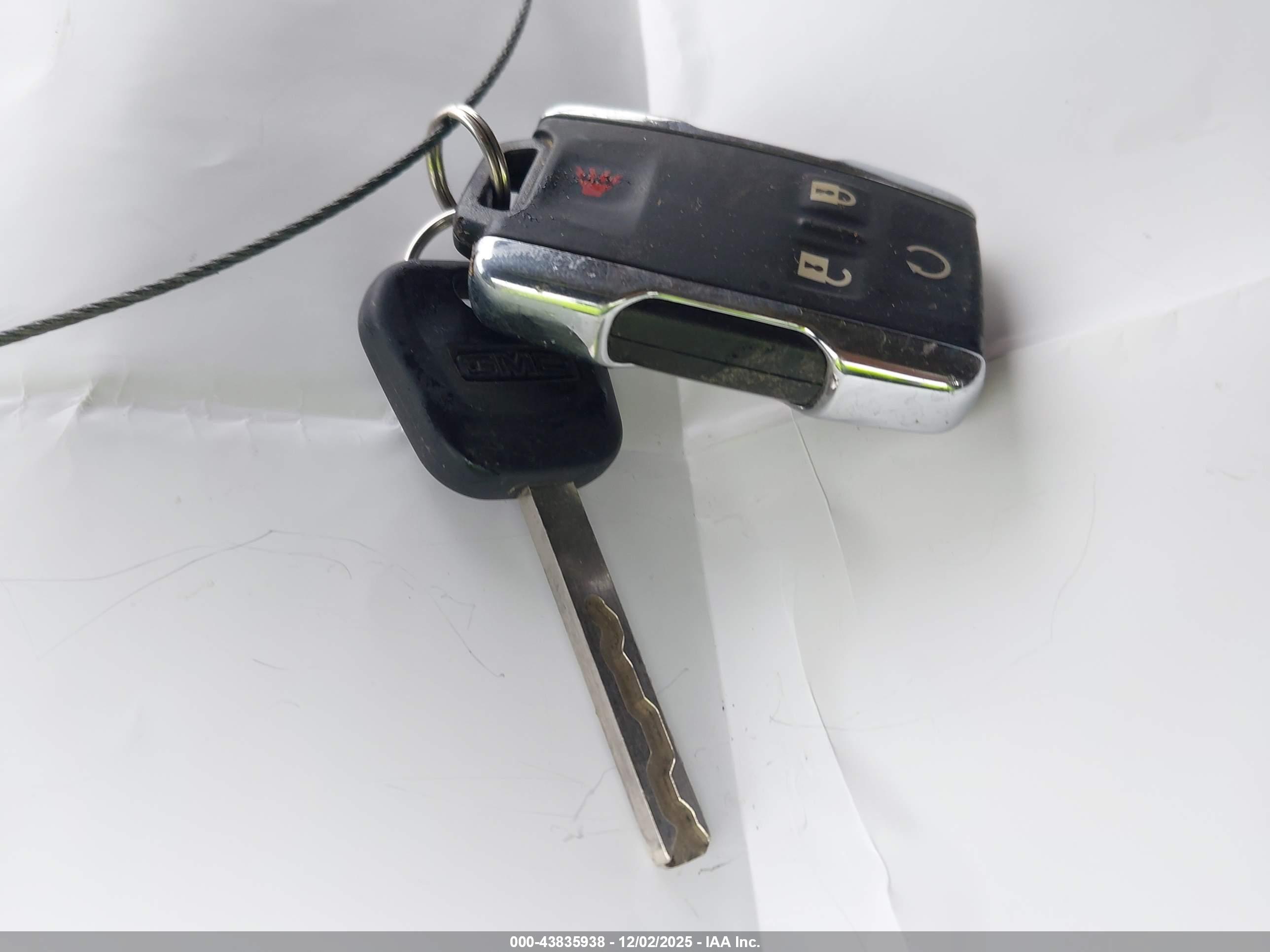 GMC SIERRA image 11