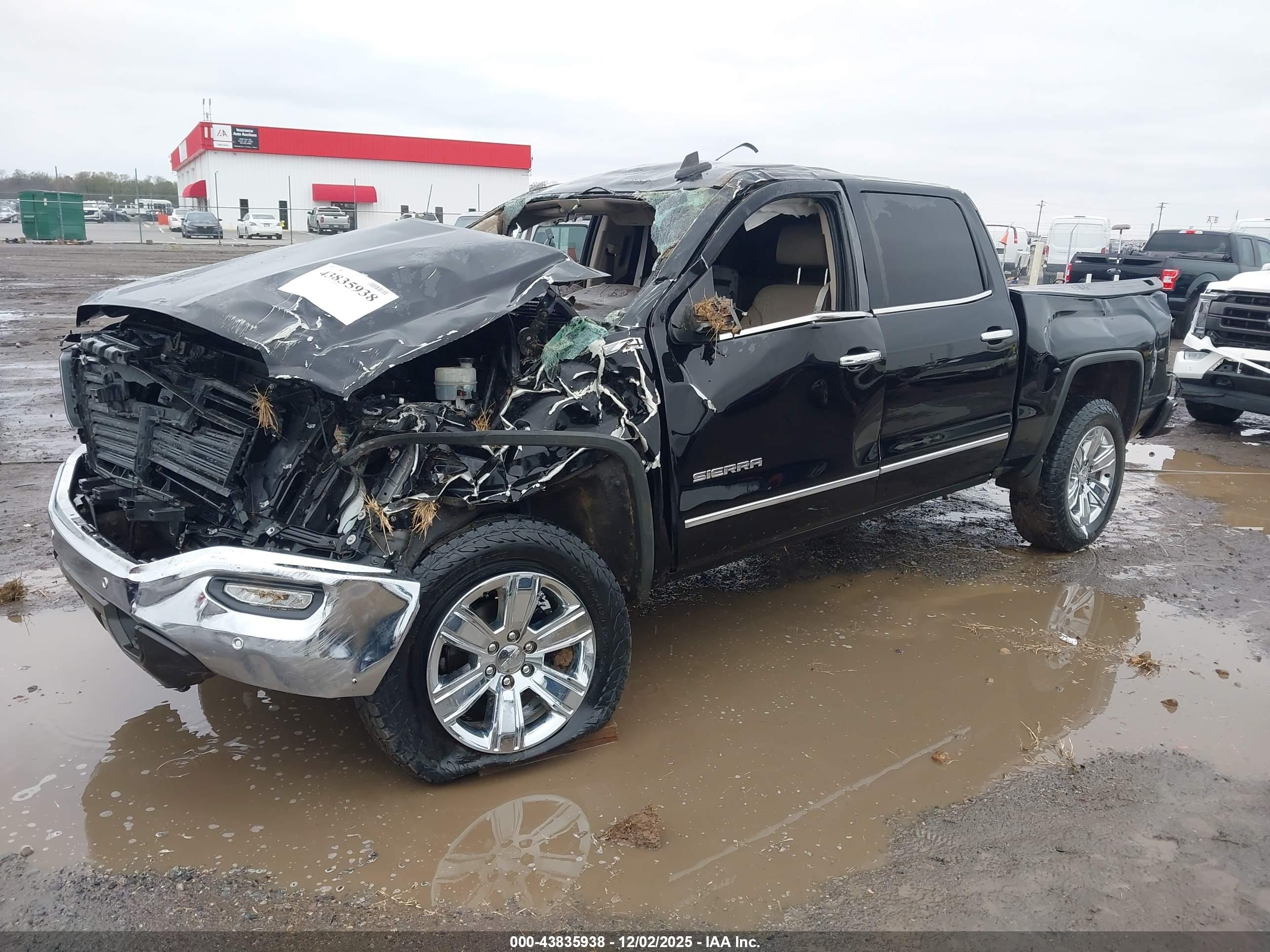 GMC SIERRA image 2