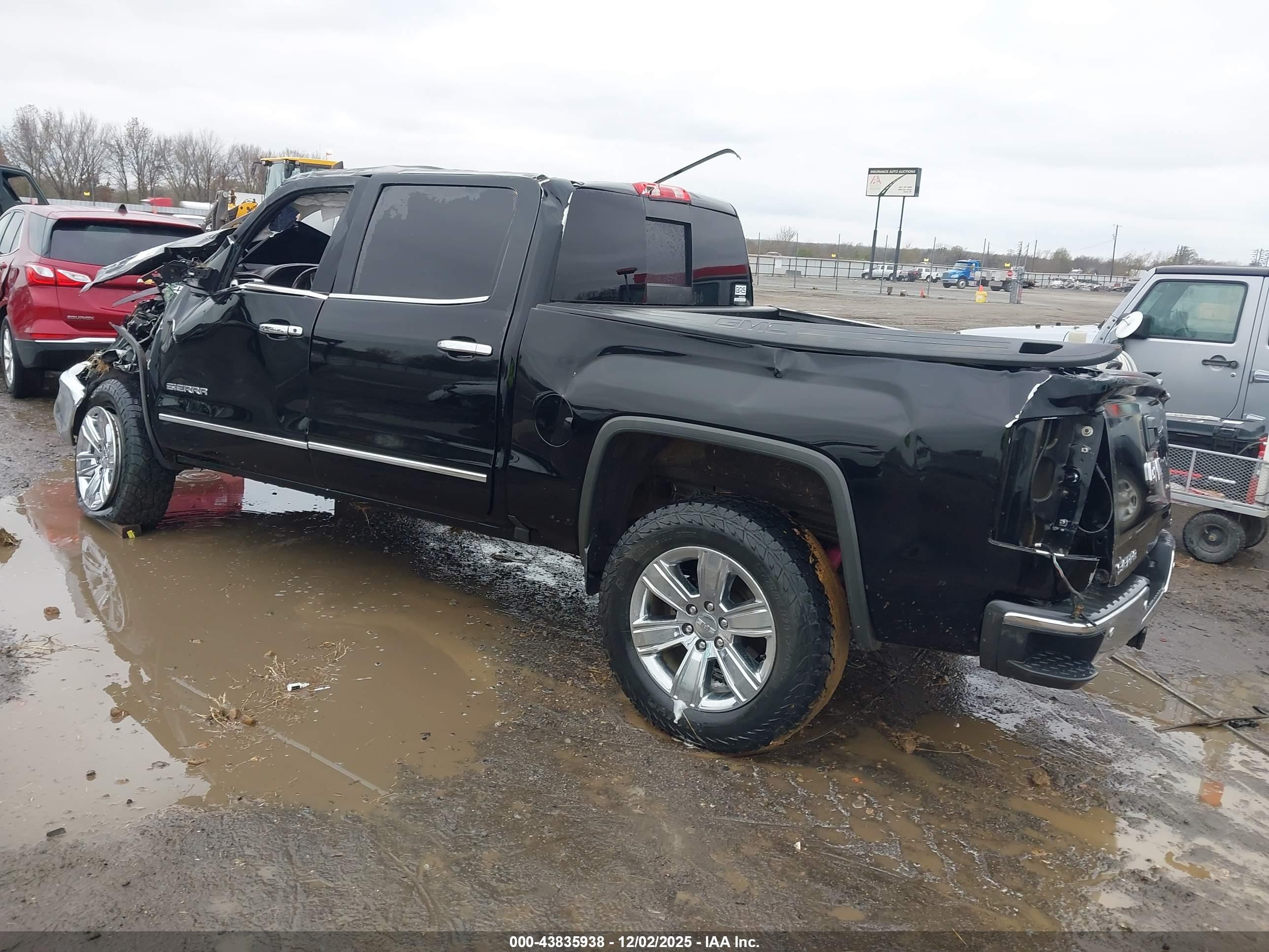 GMC SIERRA image 3