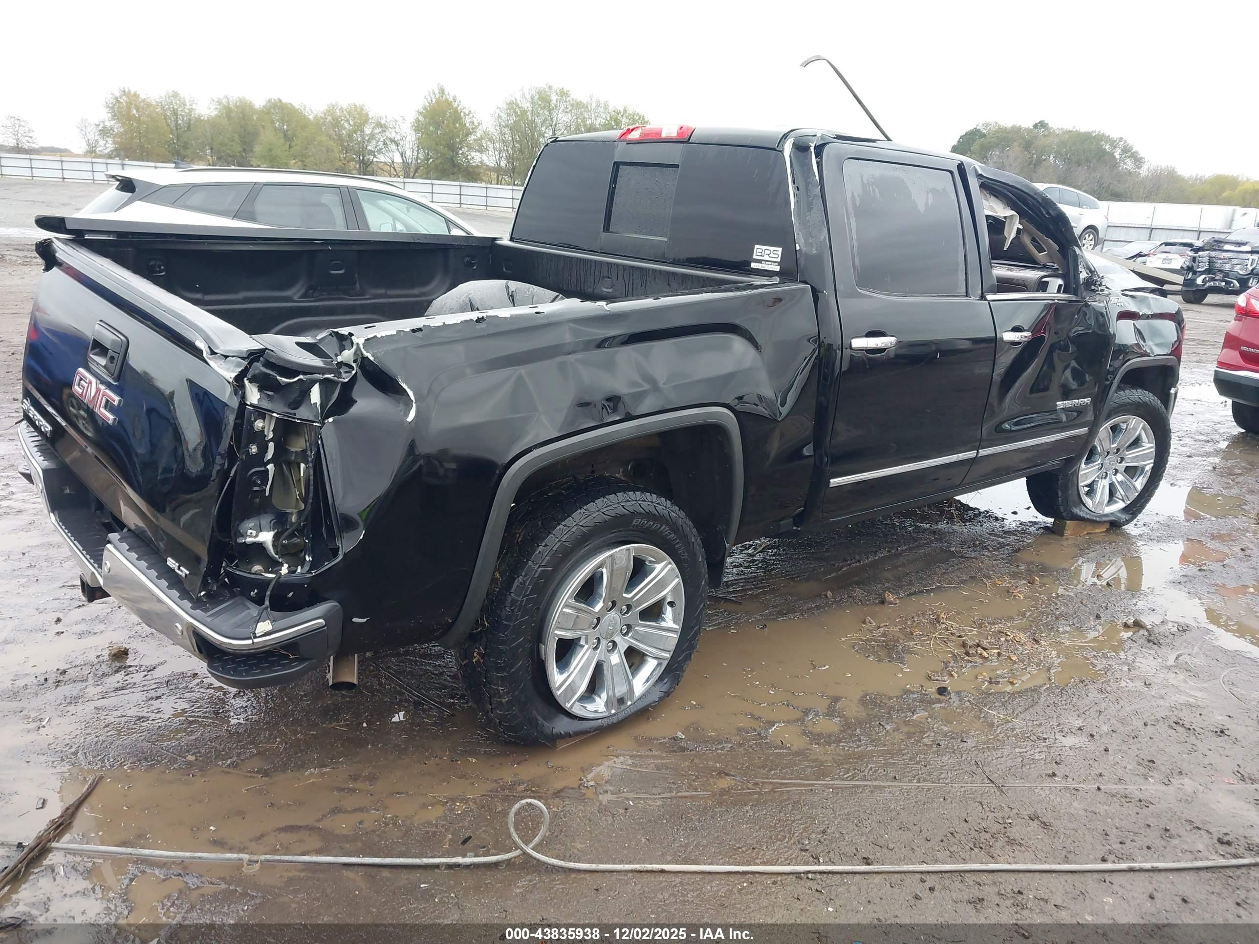 GMC SIERRA image 4