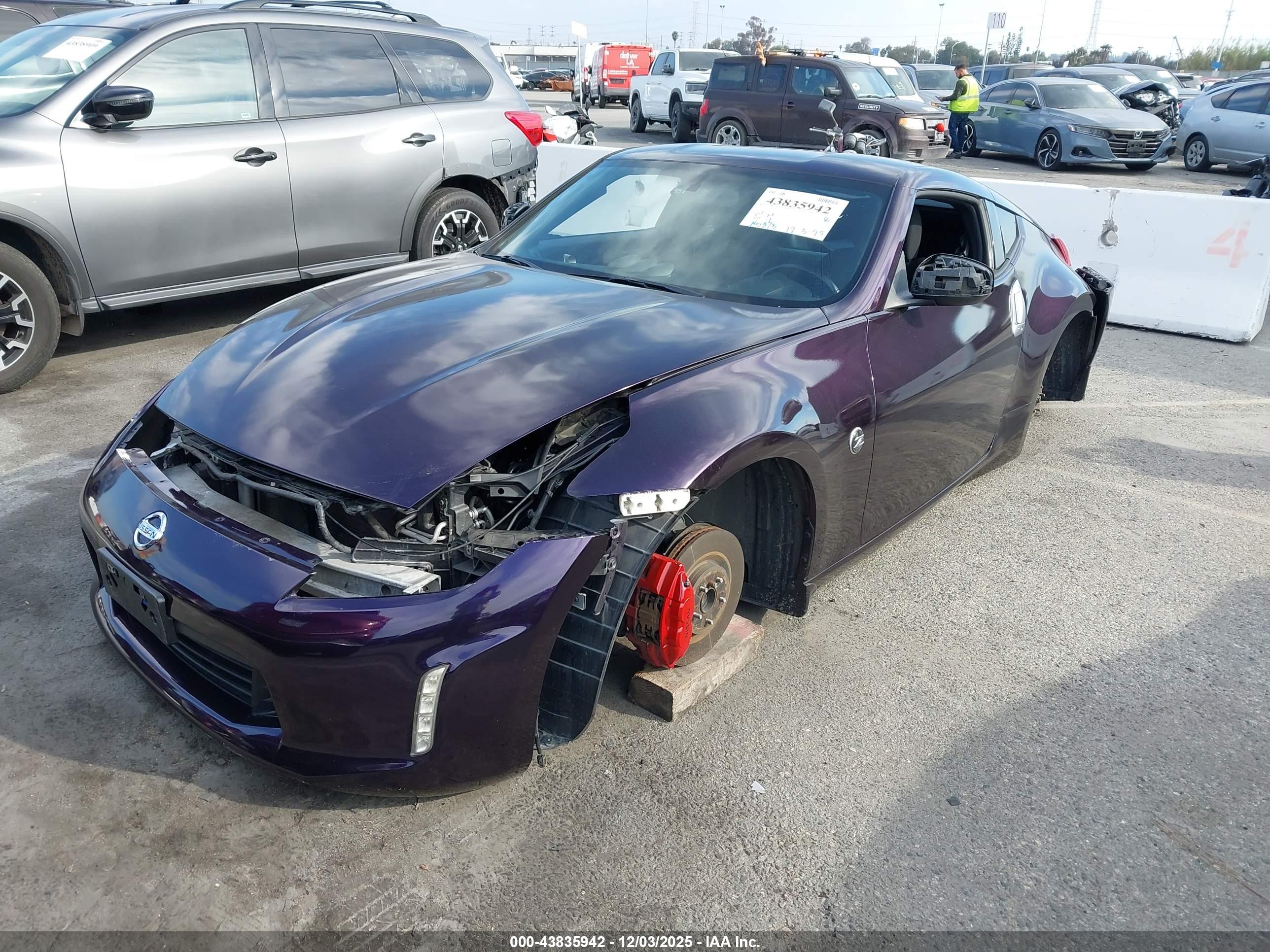 NISSAN 370Z image 6