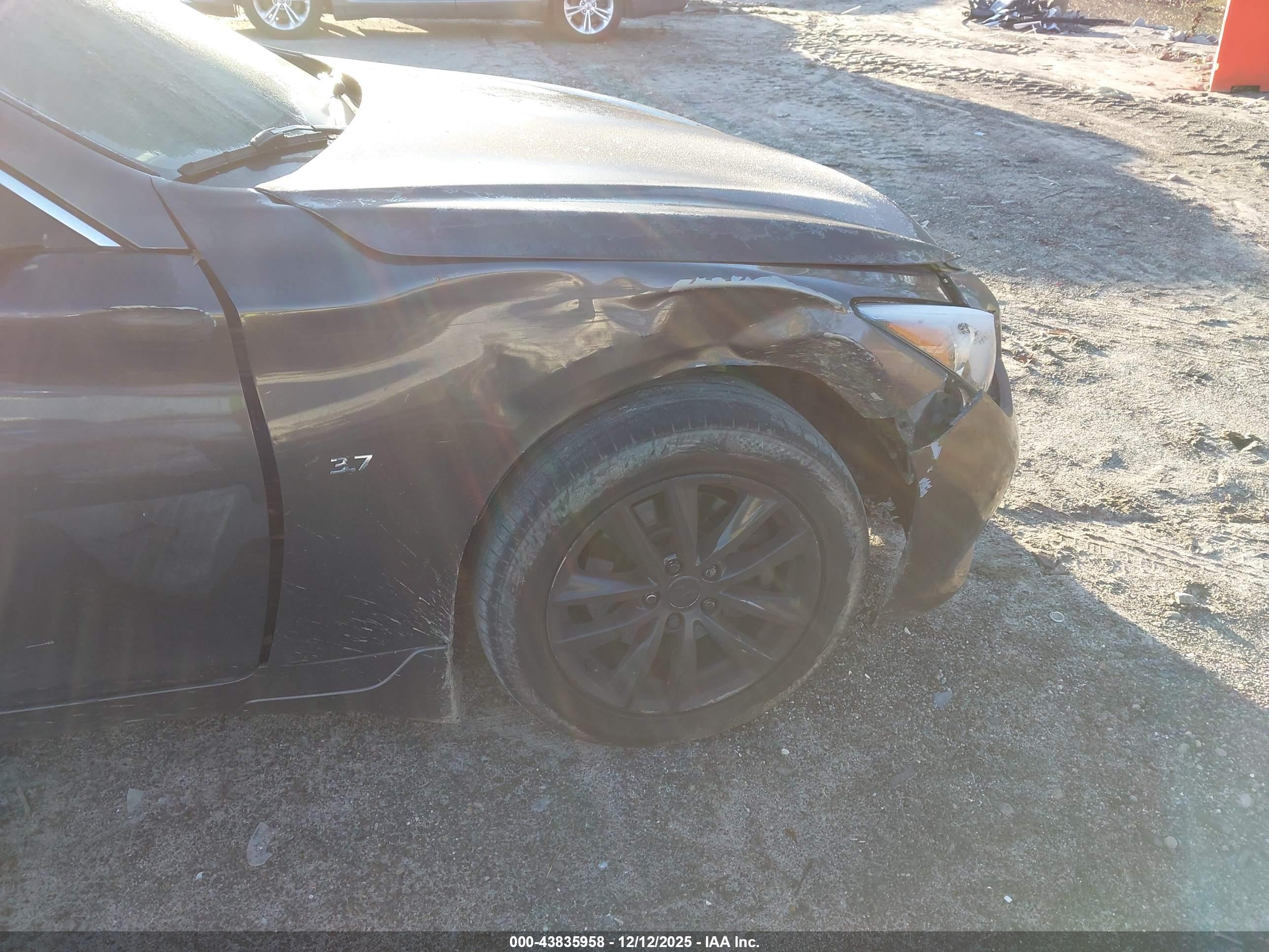 INFINITI Q50 image 6