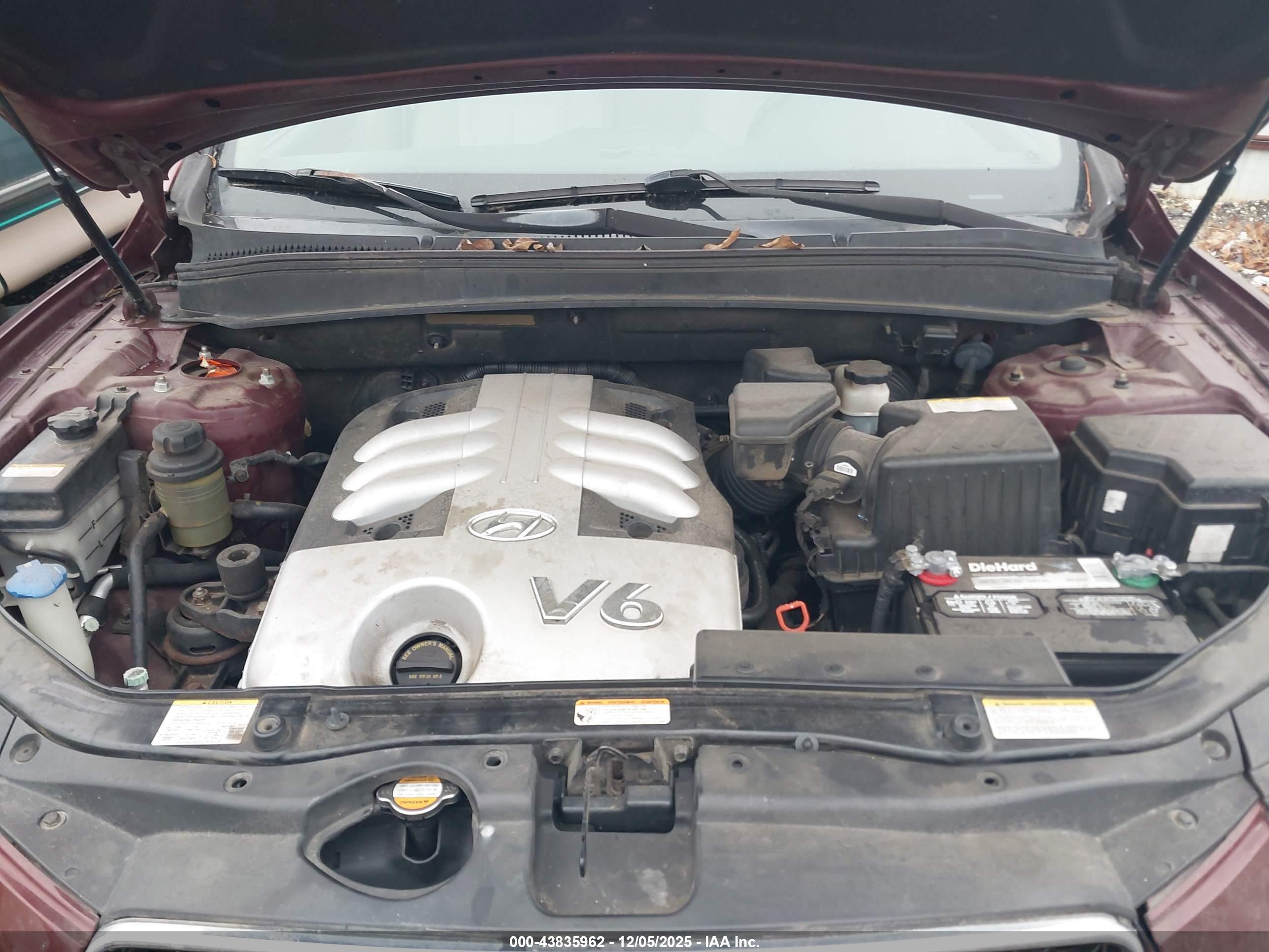 HYUNDAI SANTA image 10