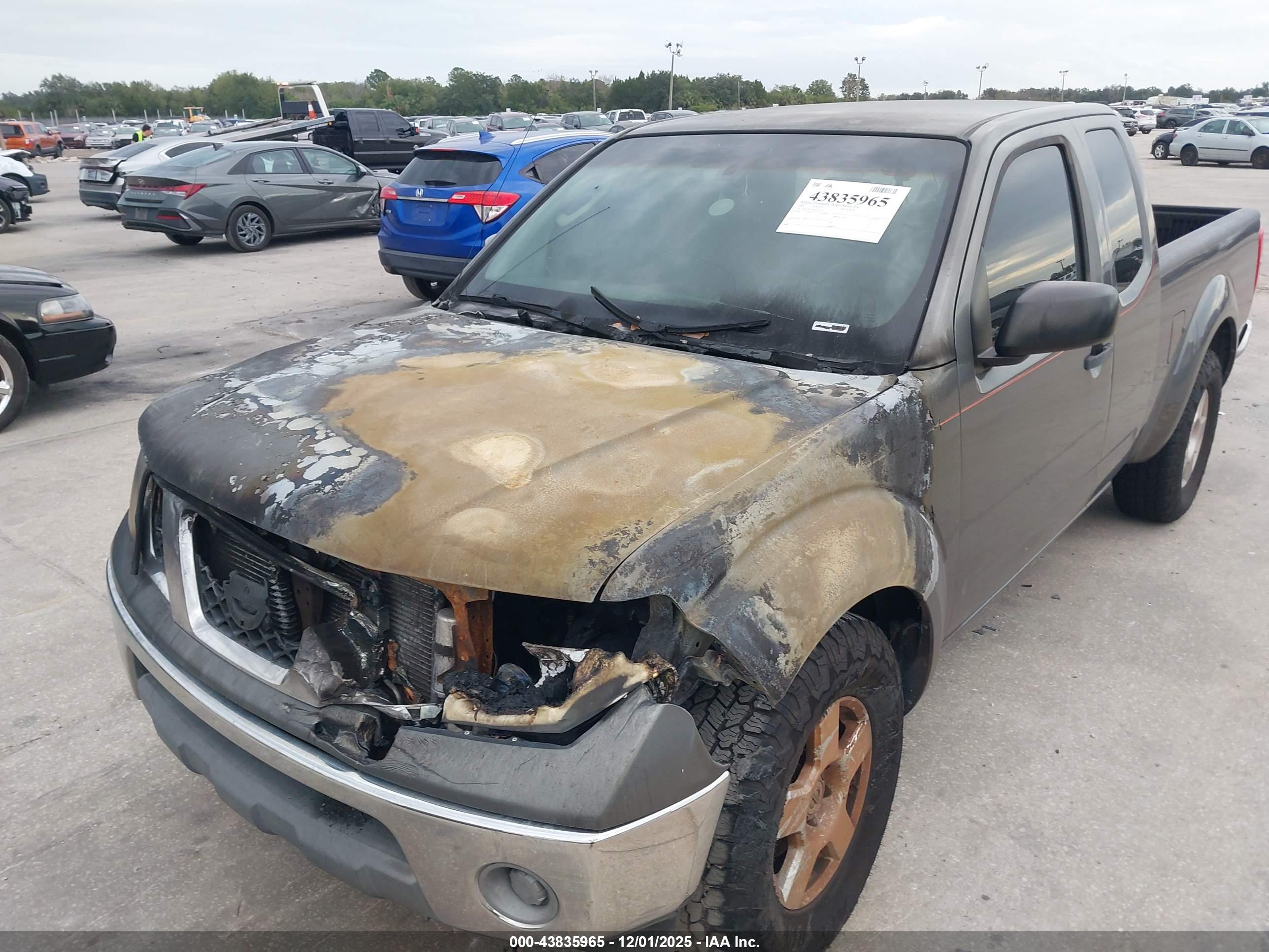 NISSAN FRONTIER image 6