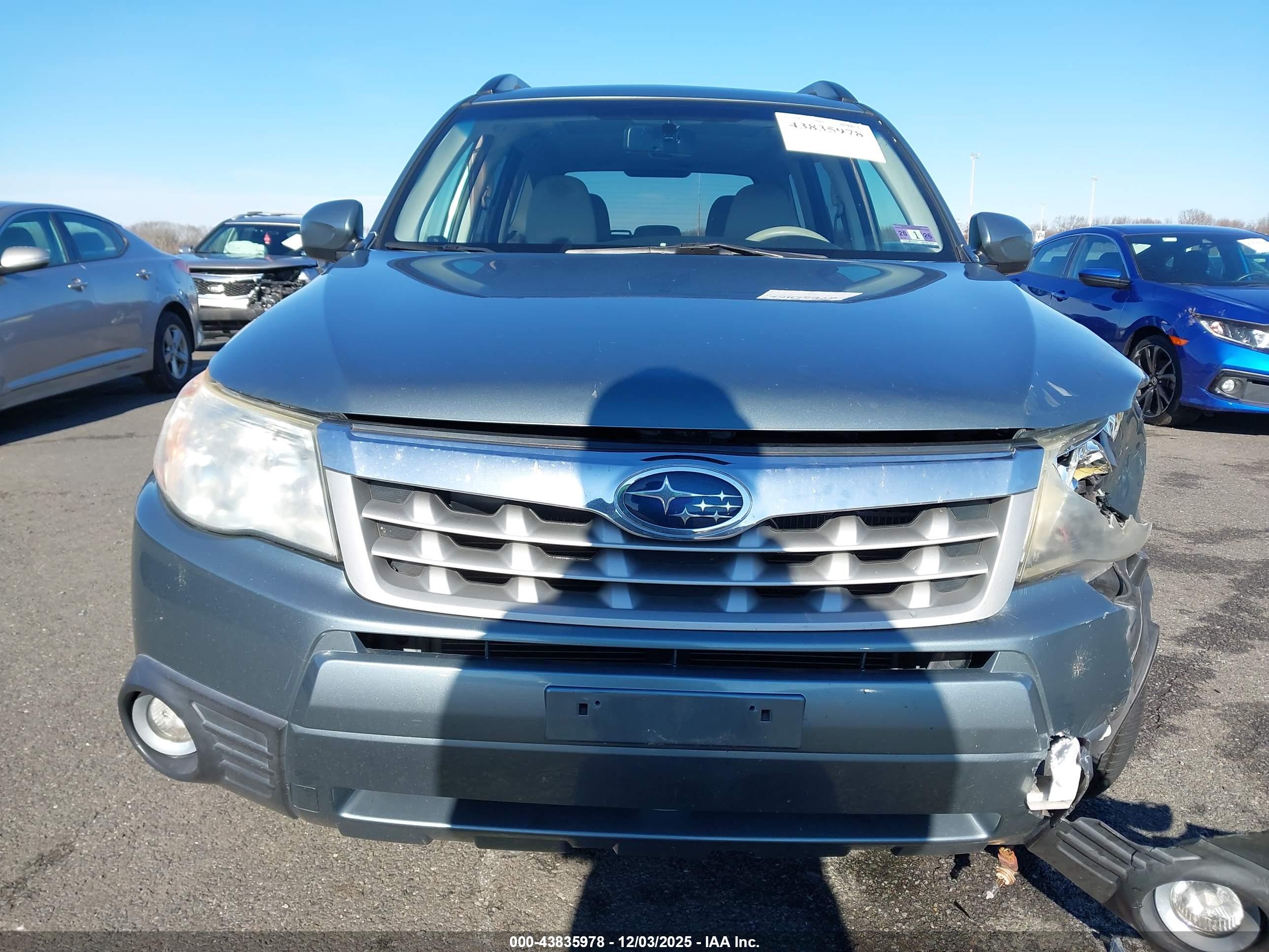 SUBARU FORESTER image 6