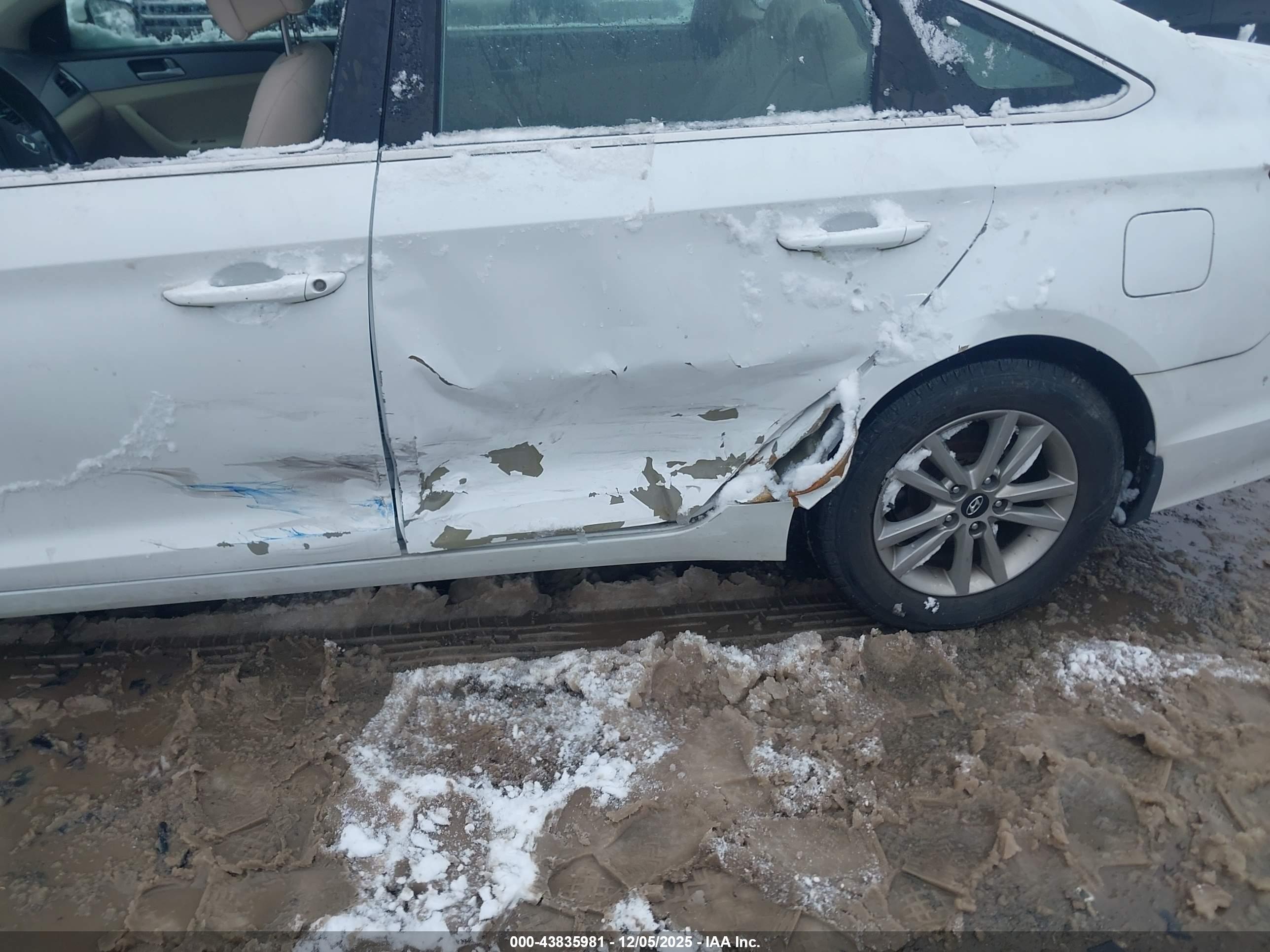 HYUNDAI SONATA image 6