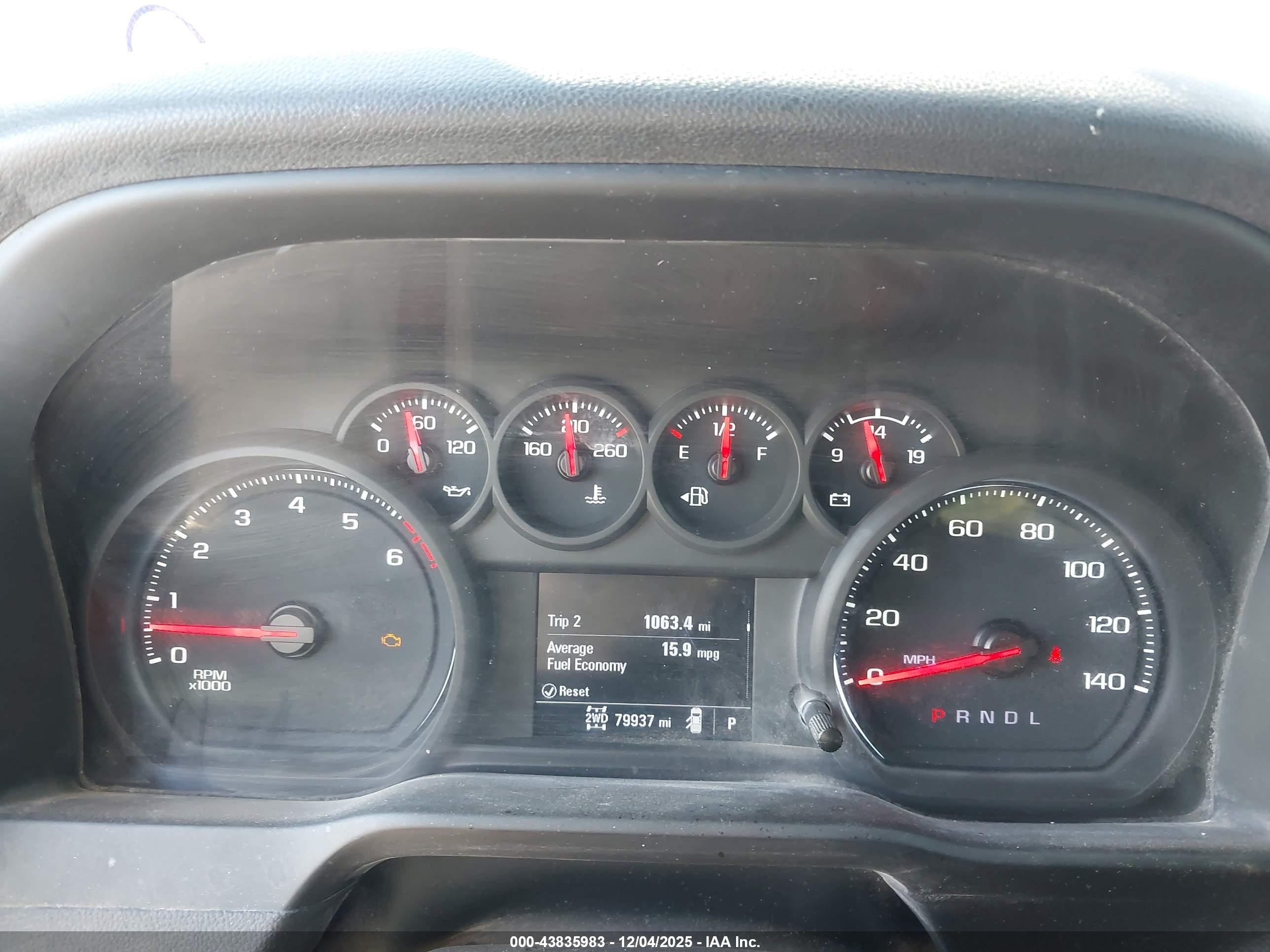 CHEVROLET SILVERADO image 7