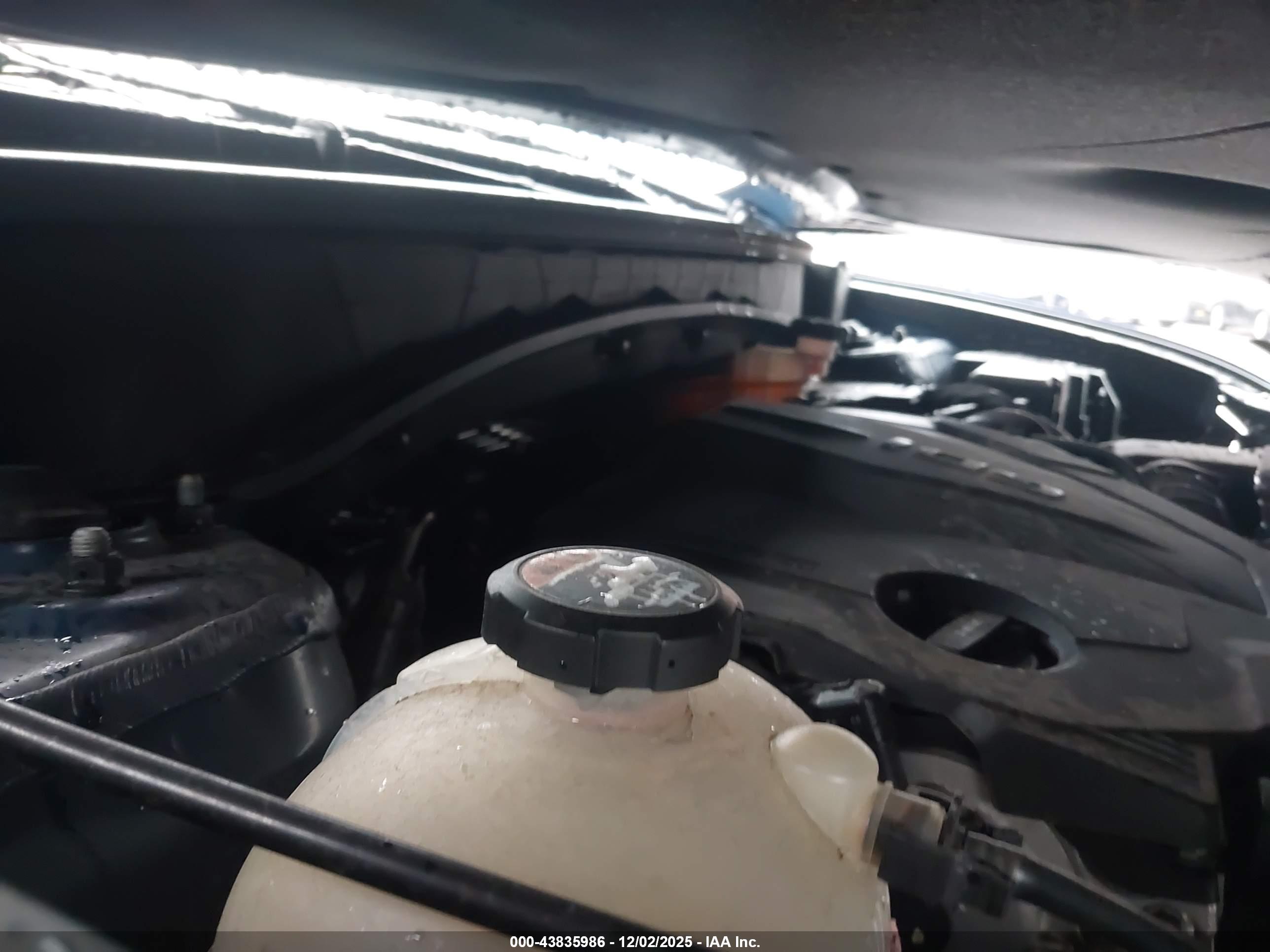 HYUNDAI TUCSON image 10