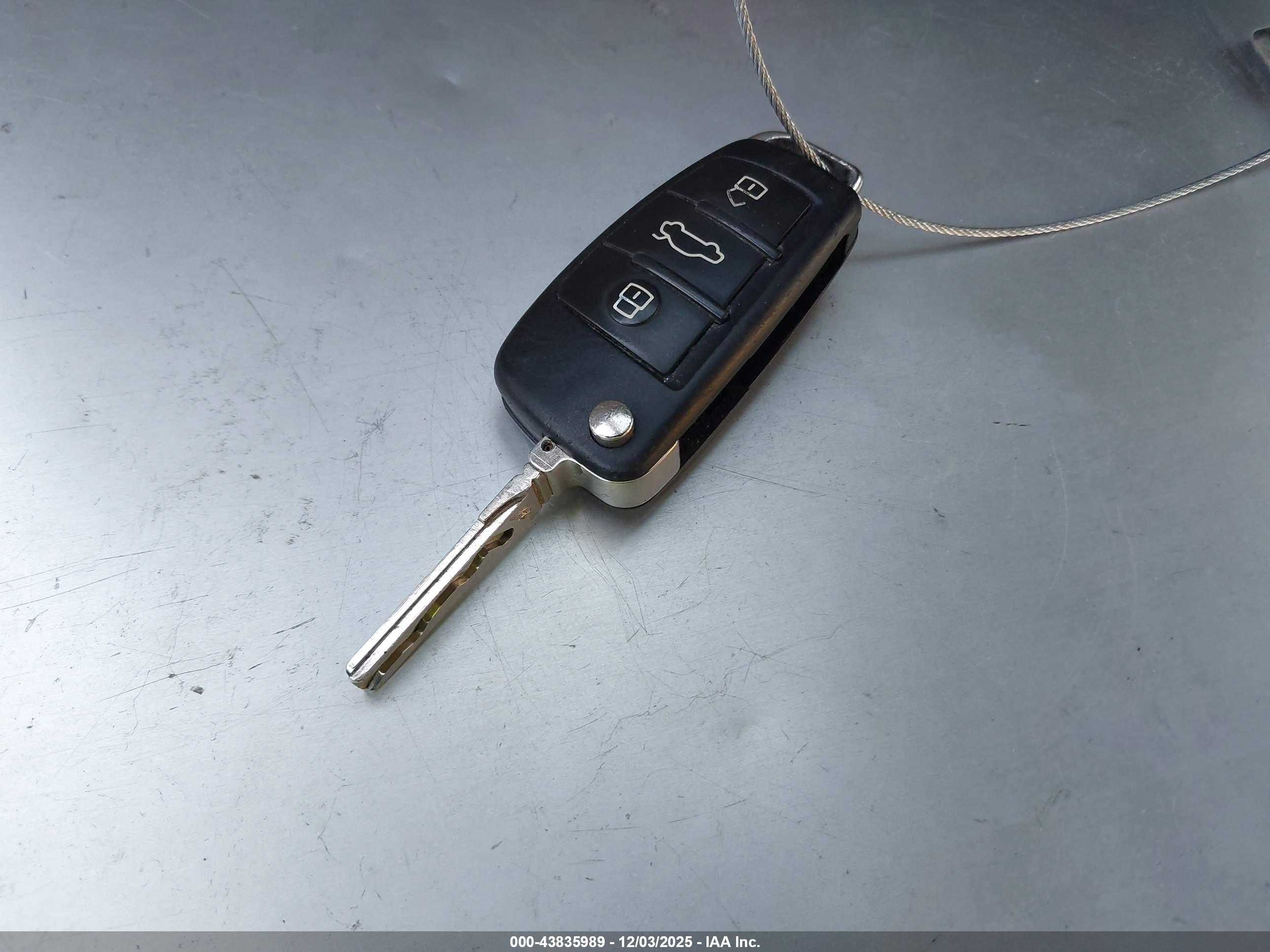 AUDI A6 image 11