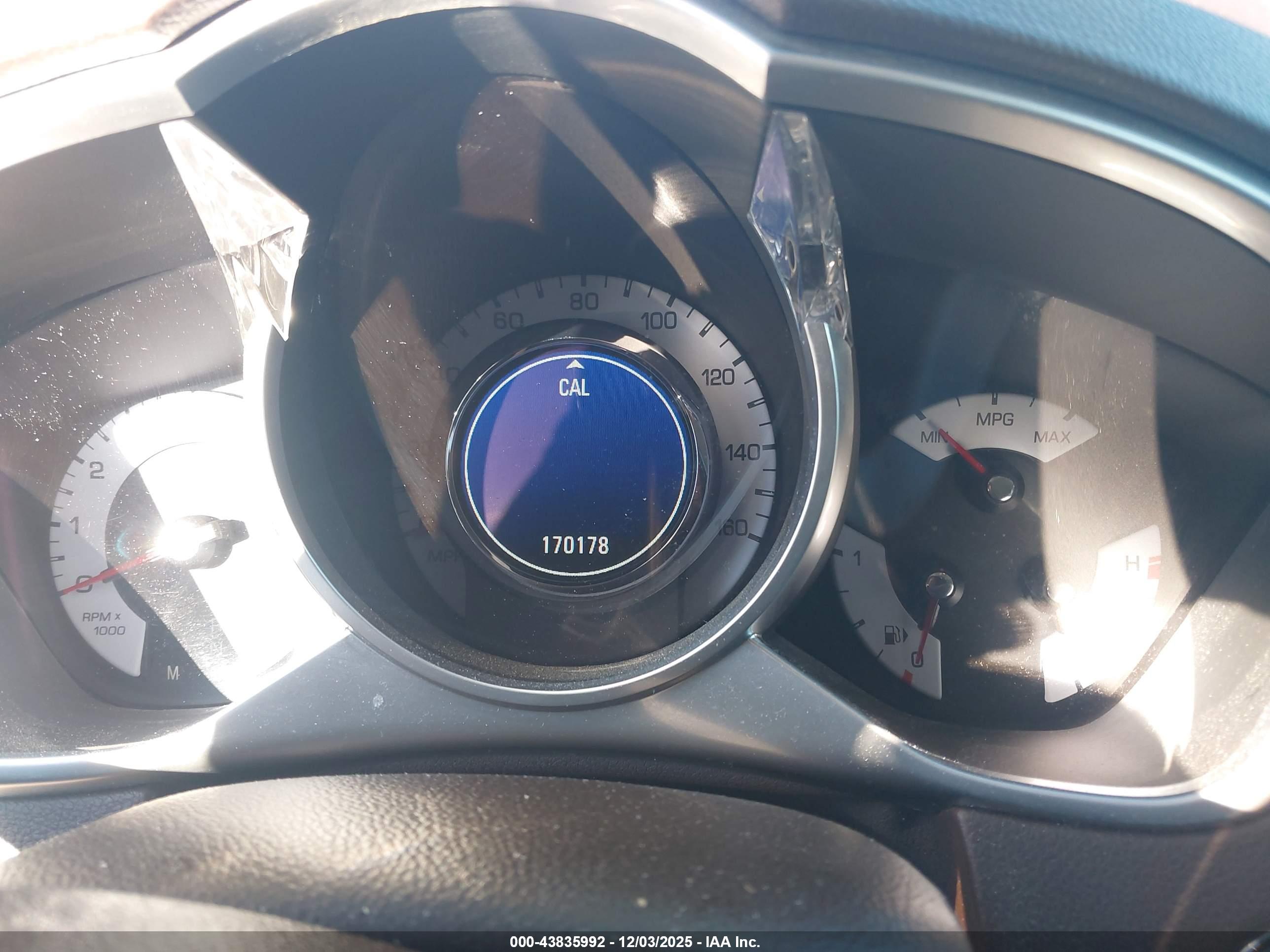 CADILLAC SRX image 7
