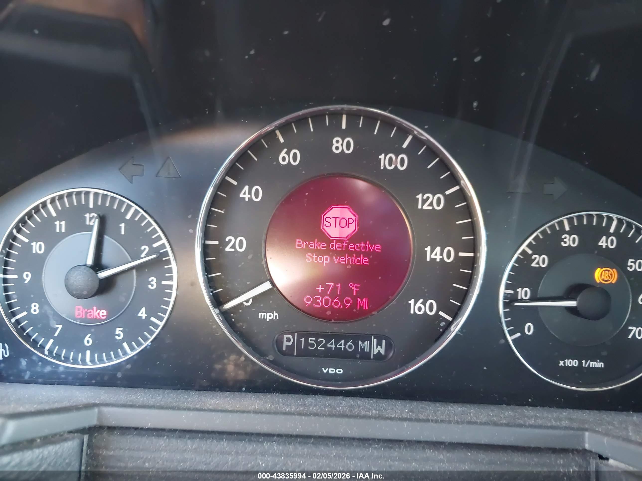 MERCEDES-BENZ E image 7