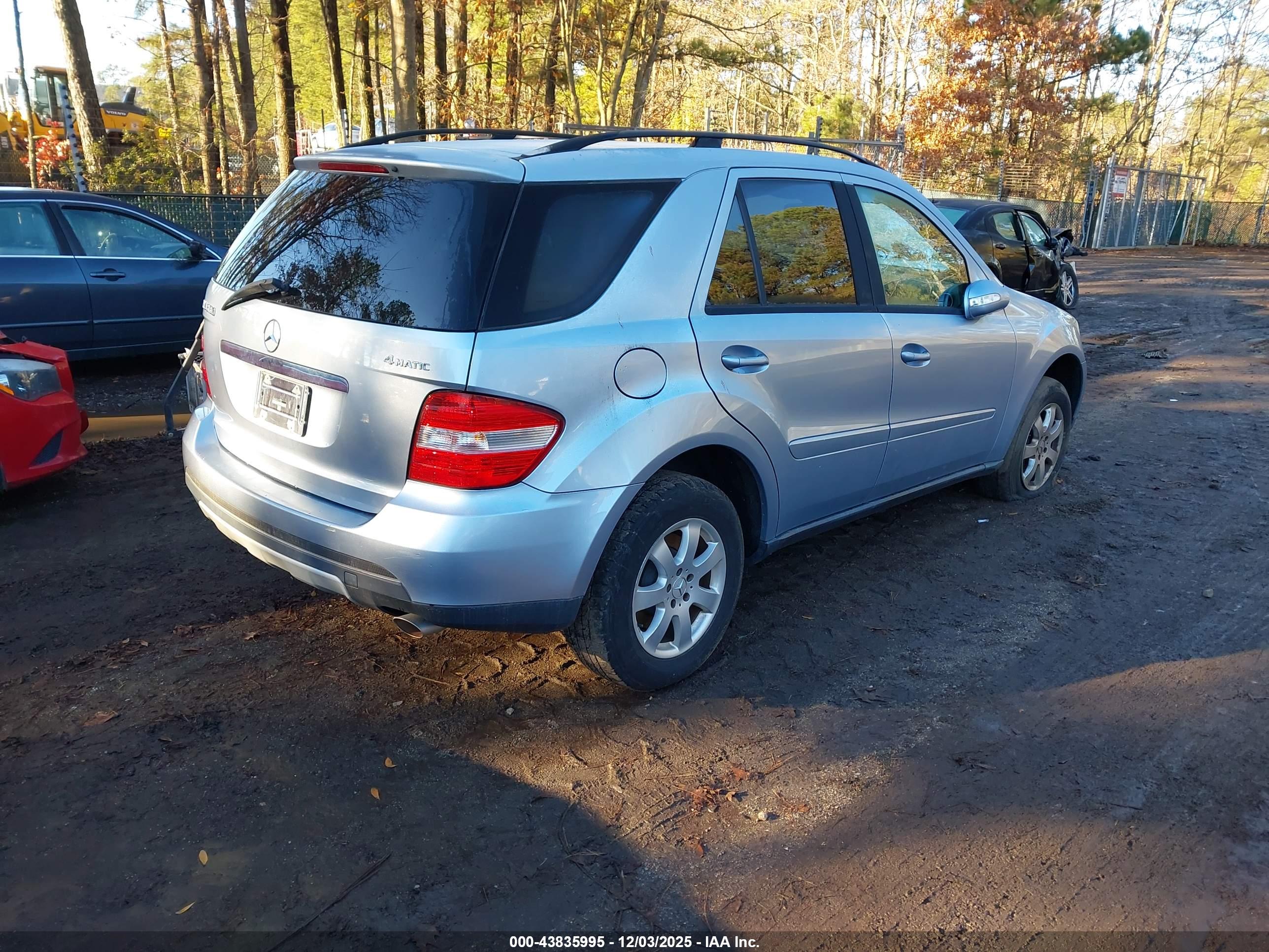 MERCEDES-BENZ ML image 4