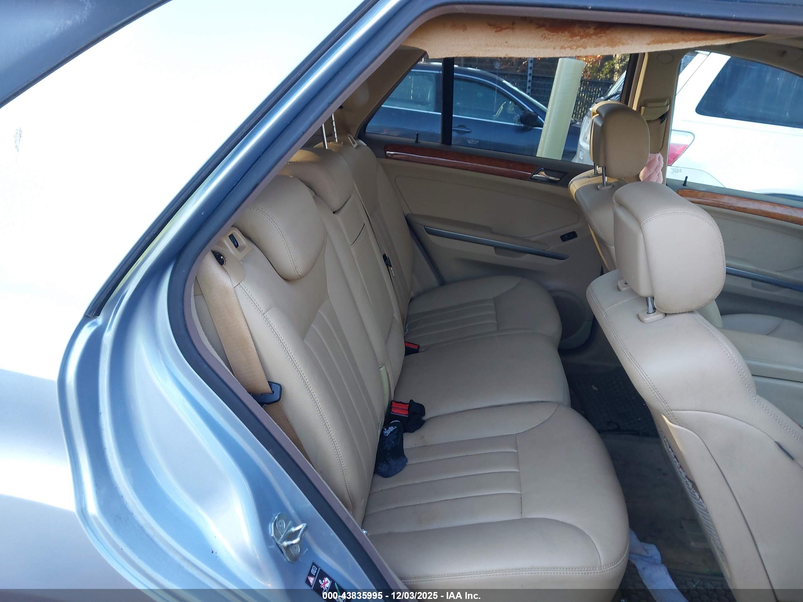 MERCEDES-BENZ ML image 8