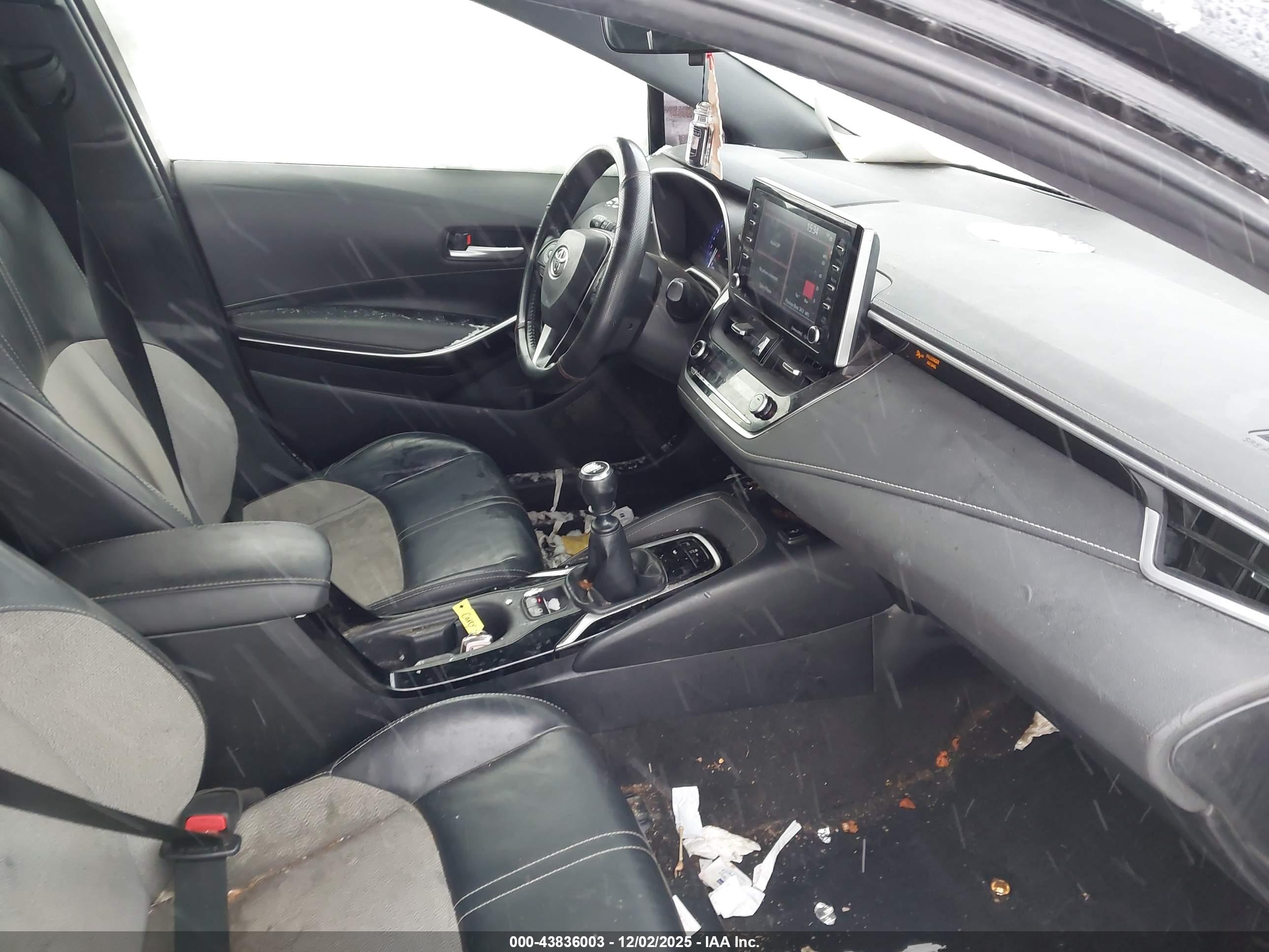 TOYOTA COROLLA image 5