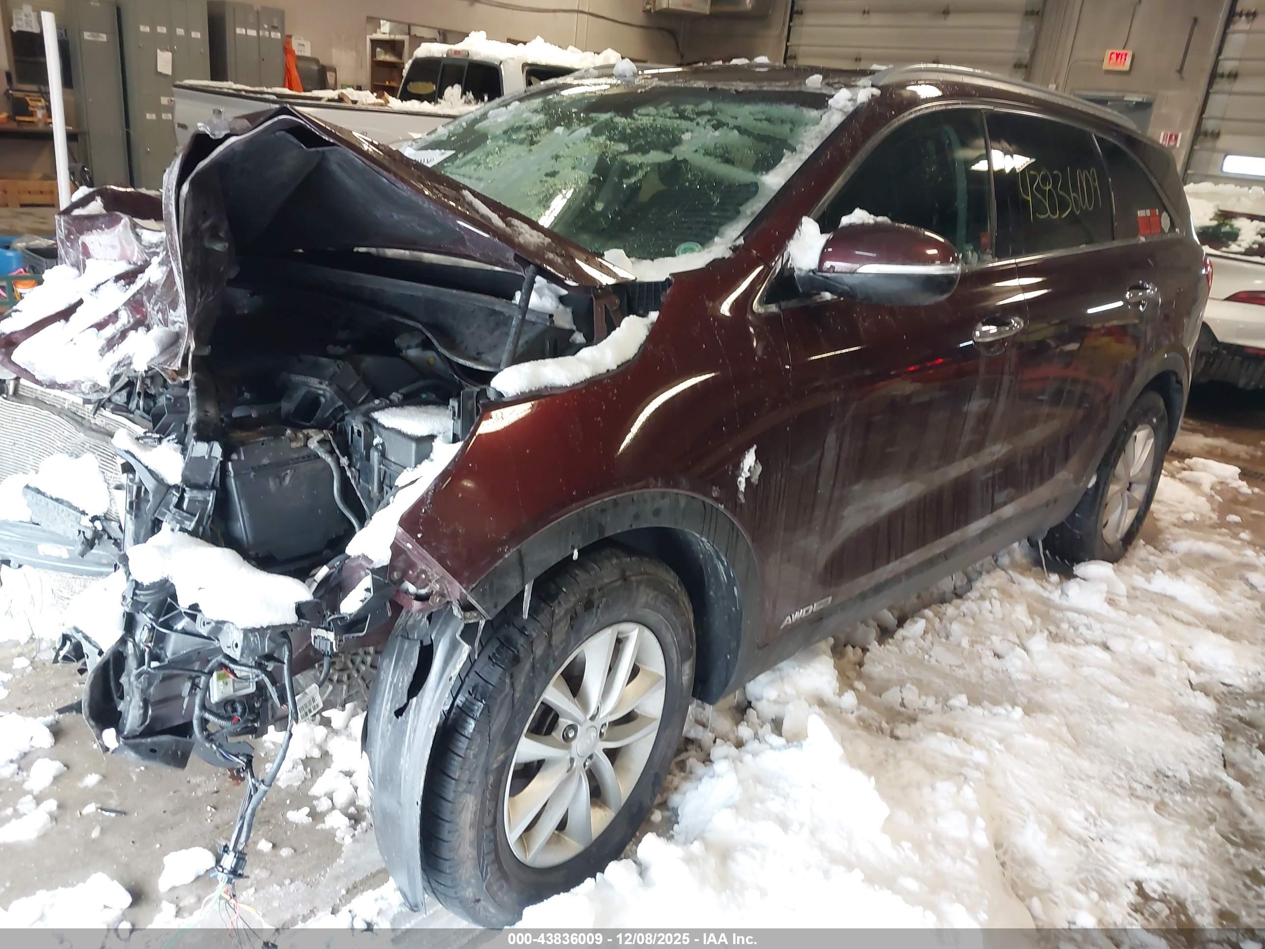 KIA SORENTO image 2