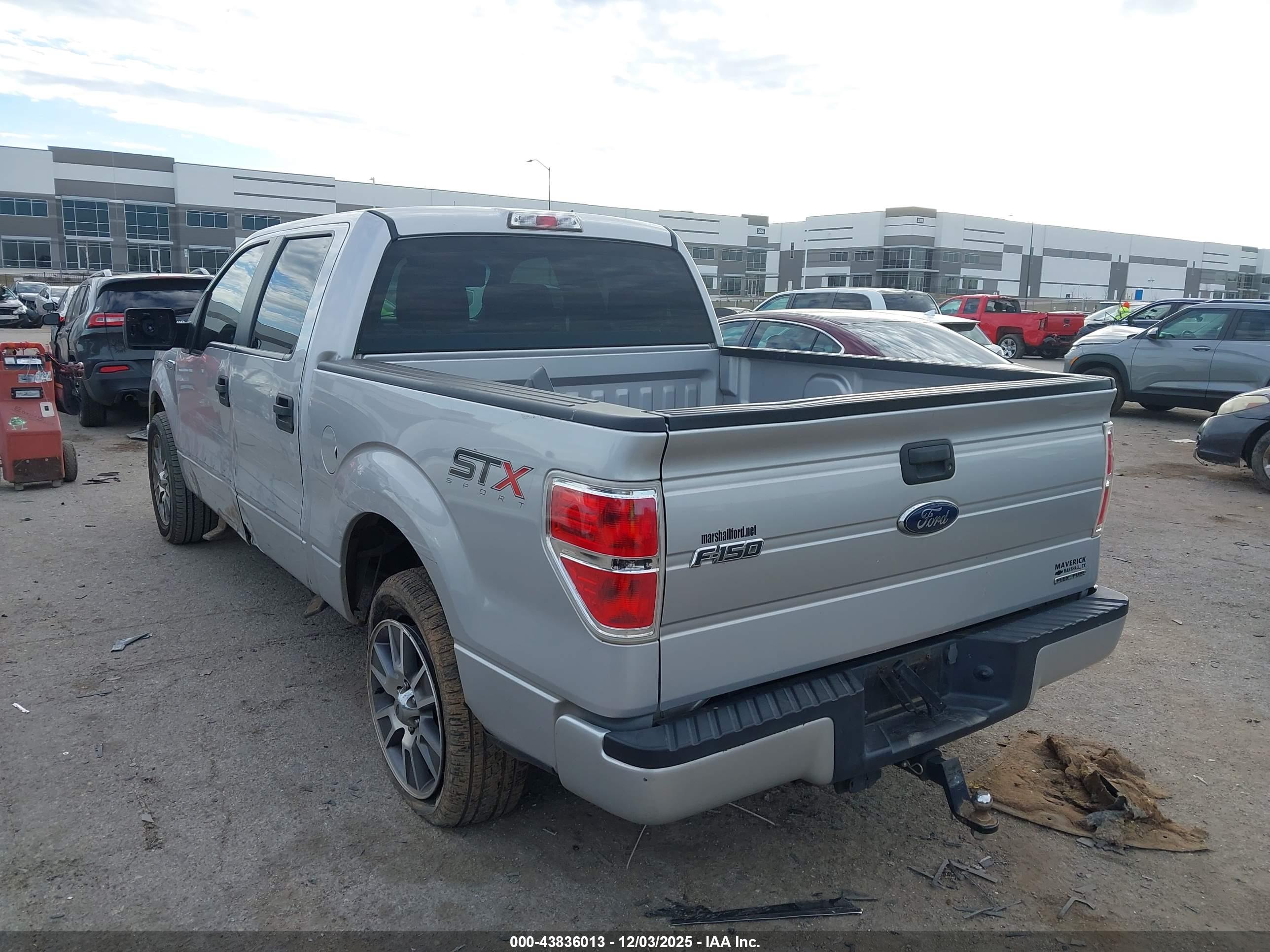FORD F-150 image 3