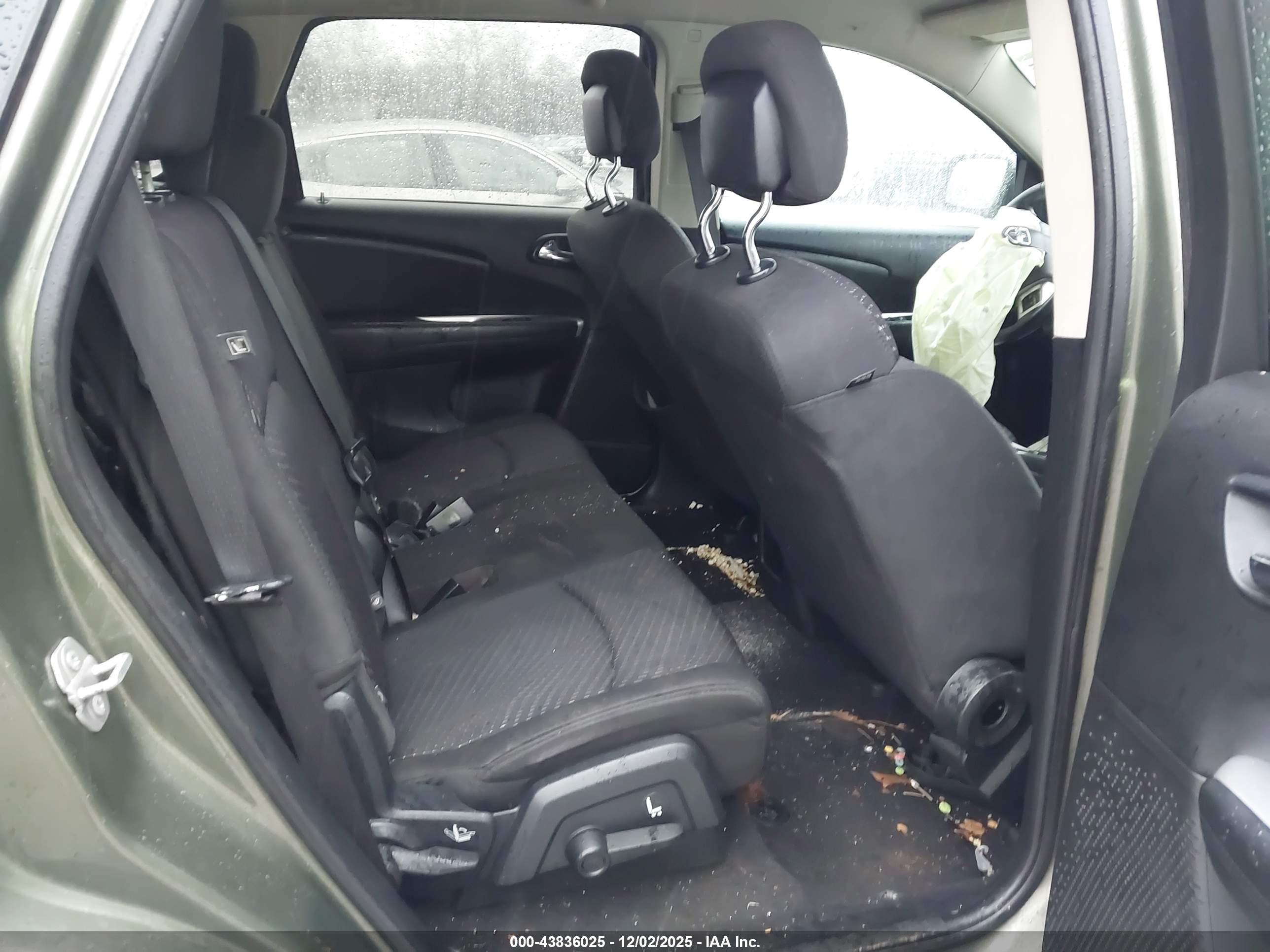 DODGE JOURNEY image 8