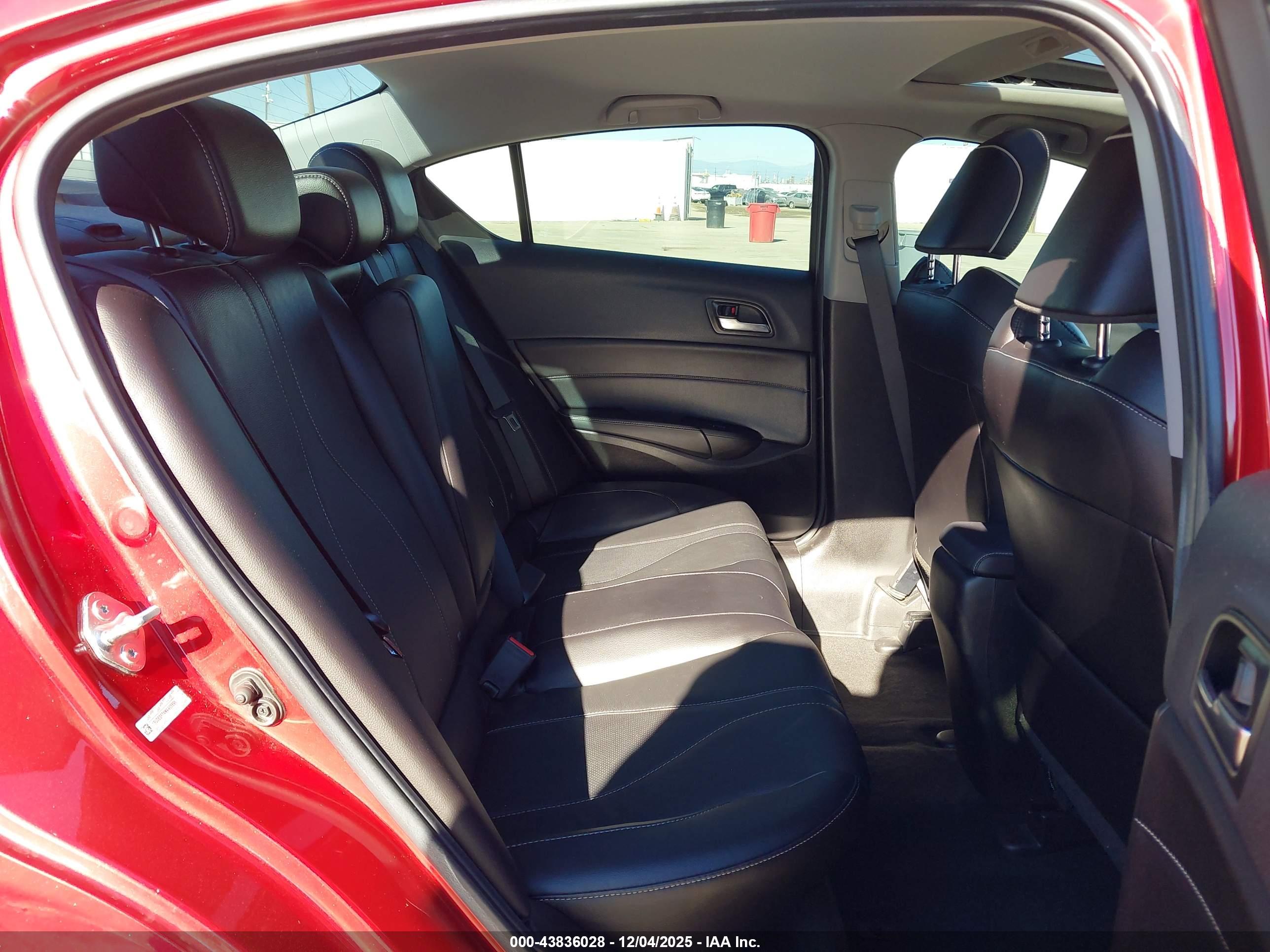 ACURA ILX image 8